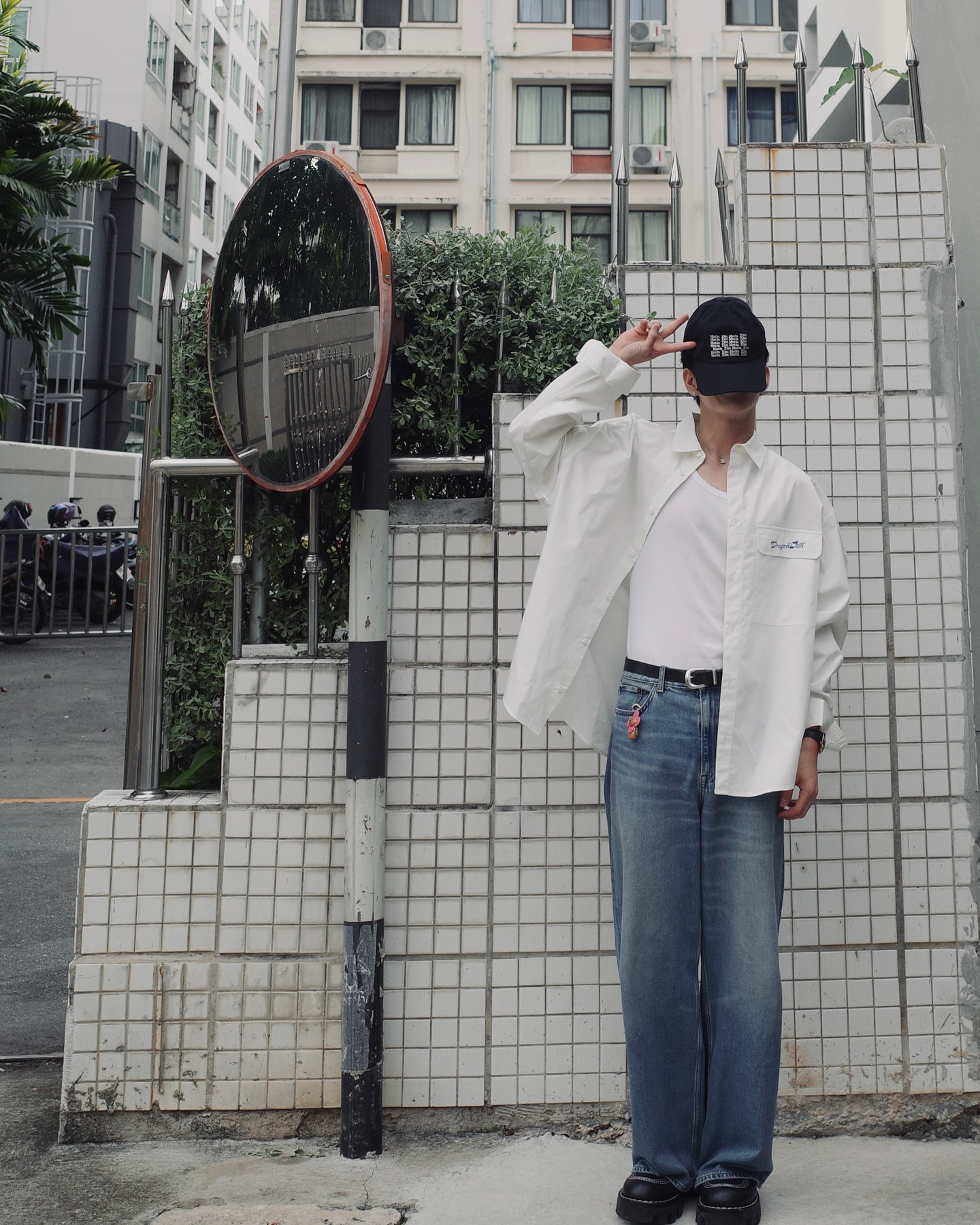 ซี - ทวินันท์ อนุกูลประเสริฐ