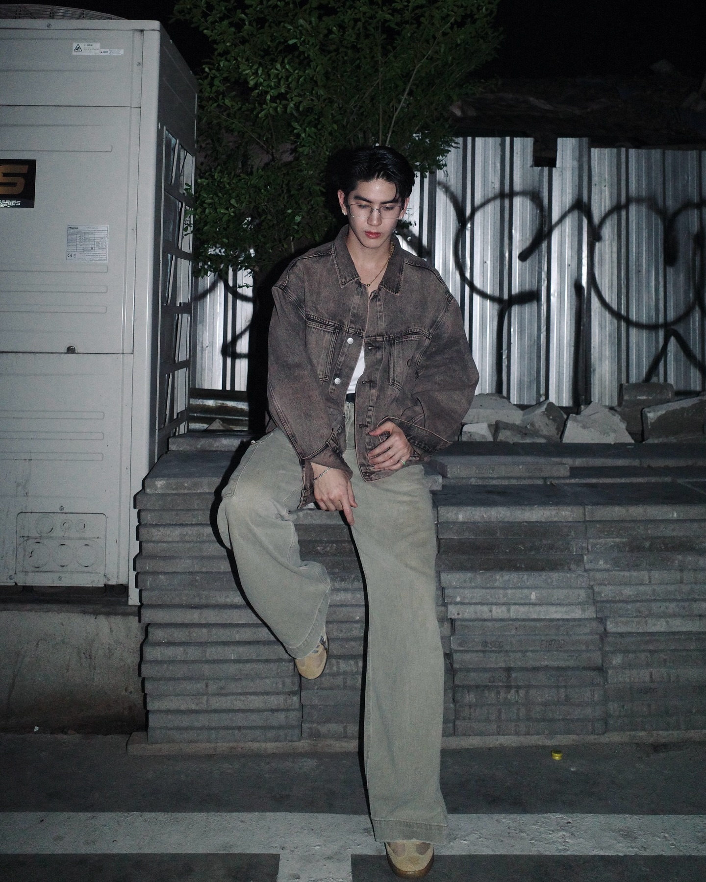 ซี - ทวินันท์ อนุกูลประเสริฐ