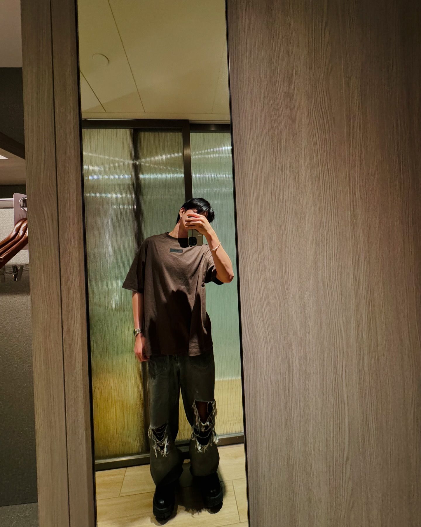 ซี - ทวินันท์ อนุกูลประเสริฐ