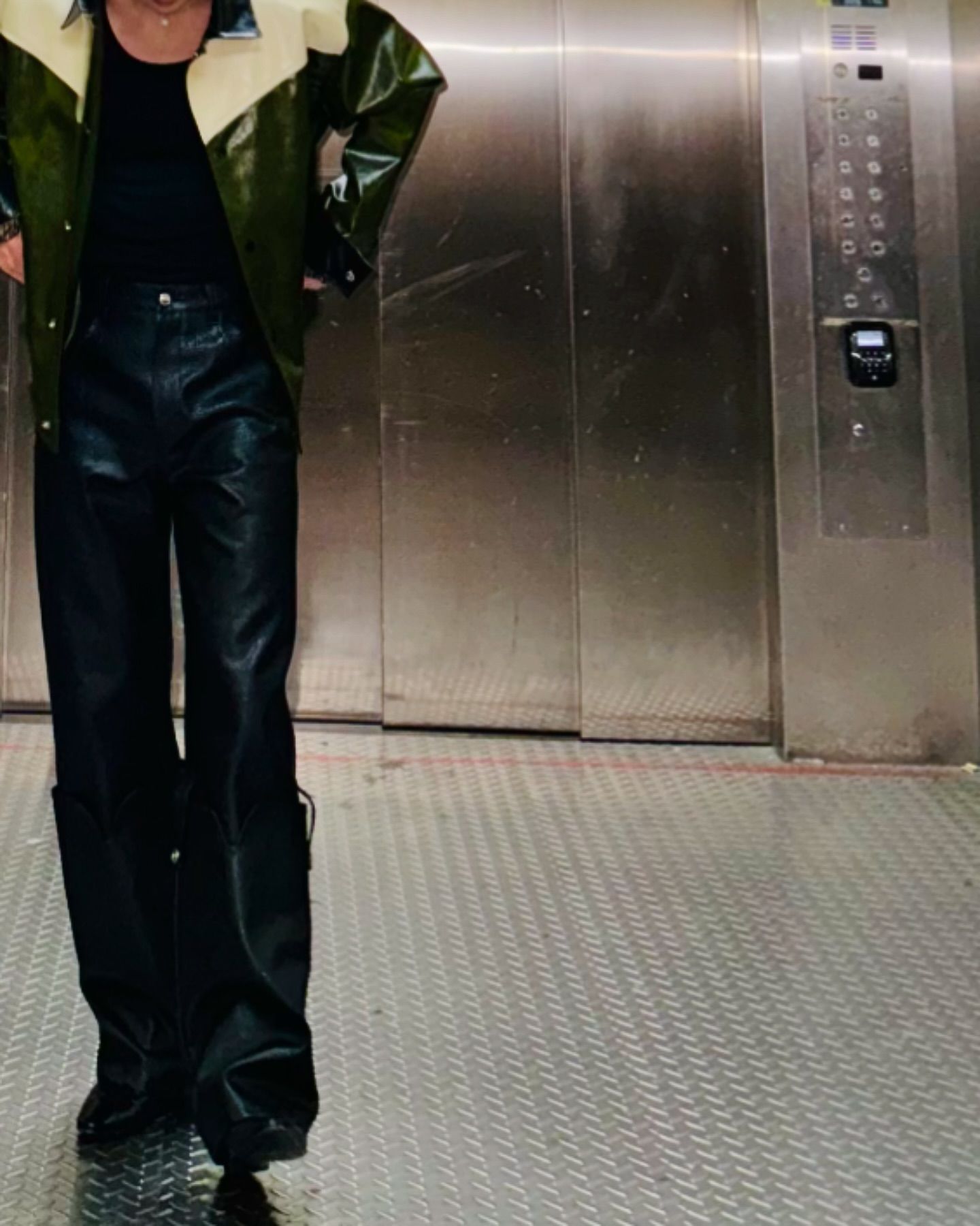 ซี - ทวินันท์ อนุกูลประเสริฐ