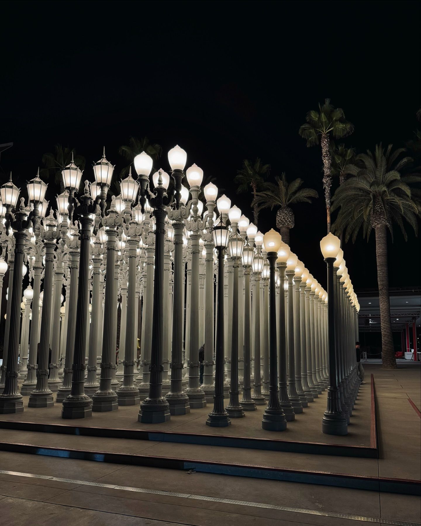 ซี - ทวินันท์ อนุกูลประเสริฐ