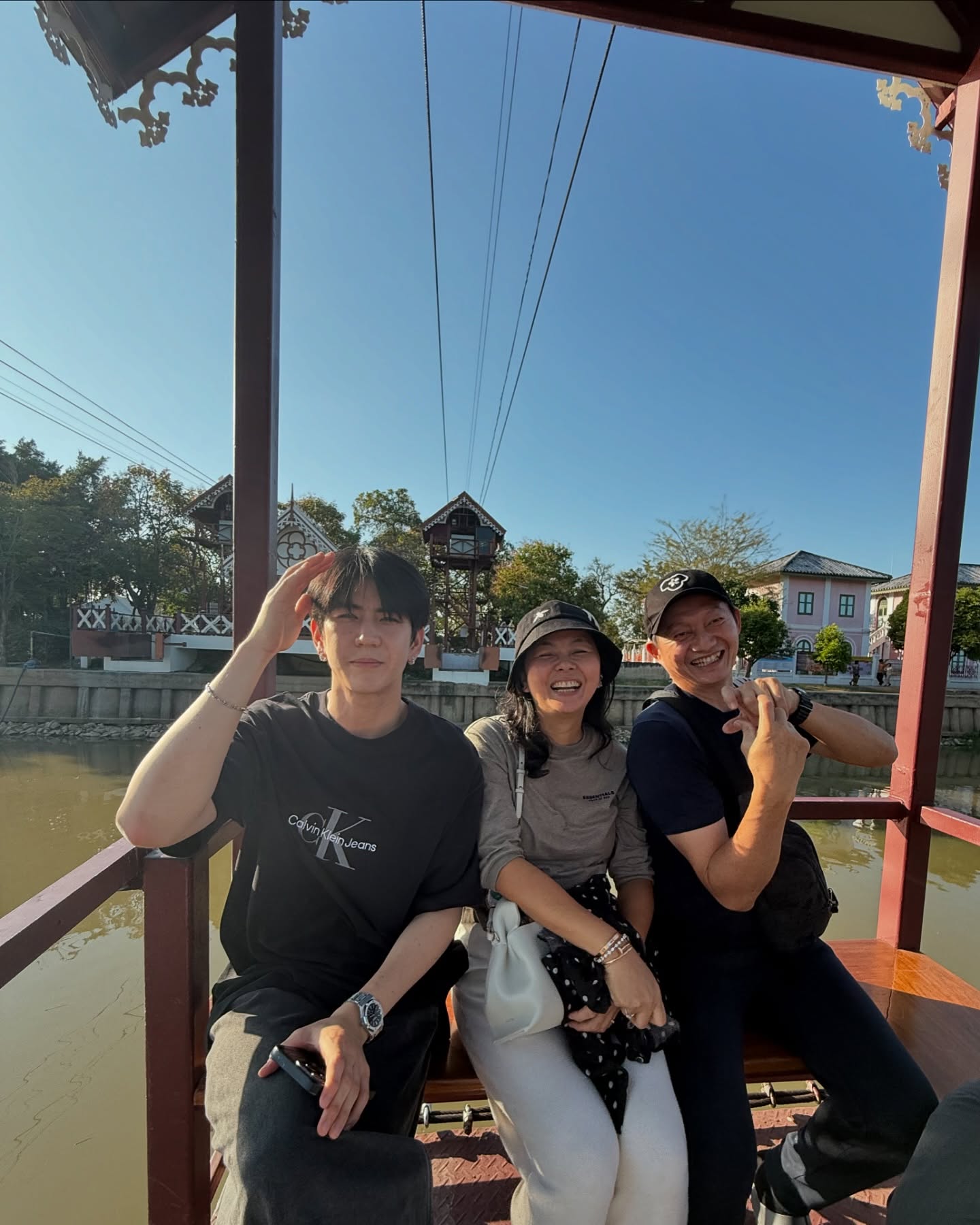 ซี - ทวินันท์ อนุกูลประเสริฐ