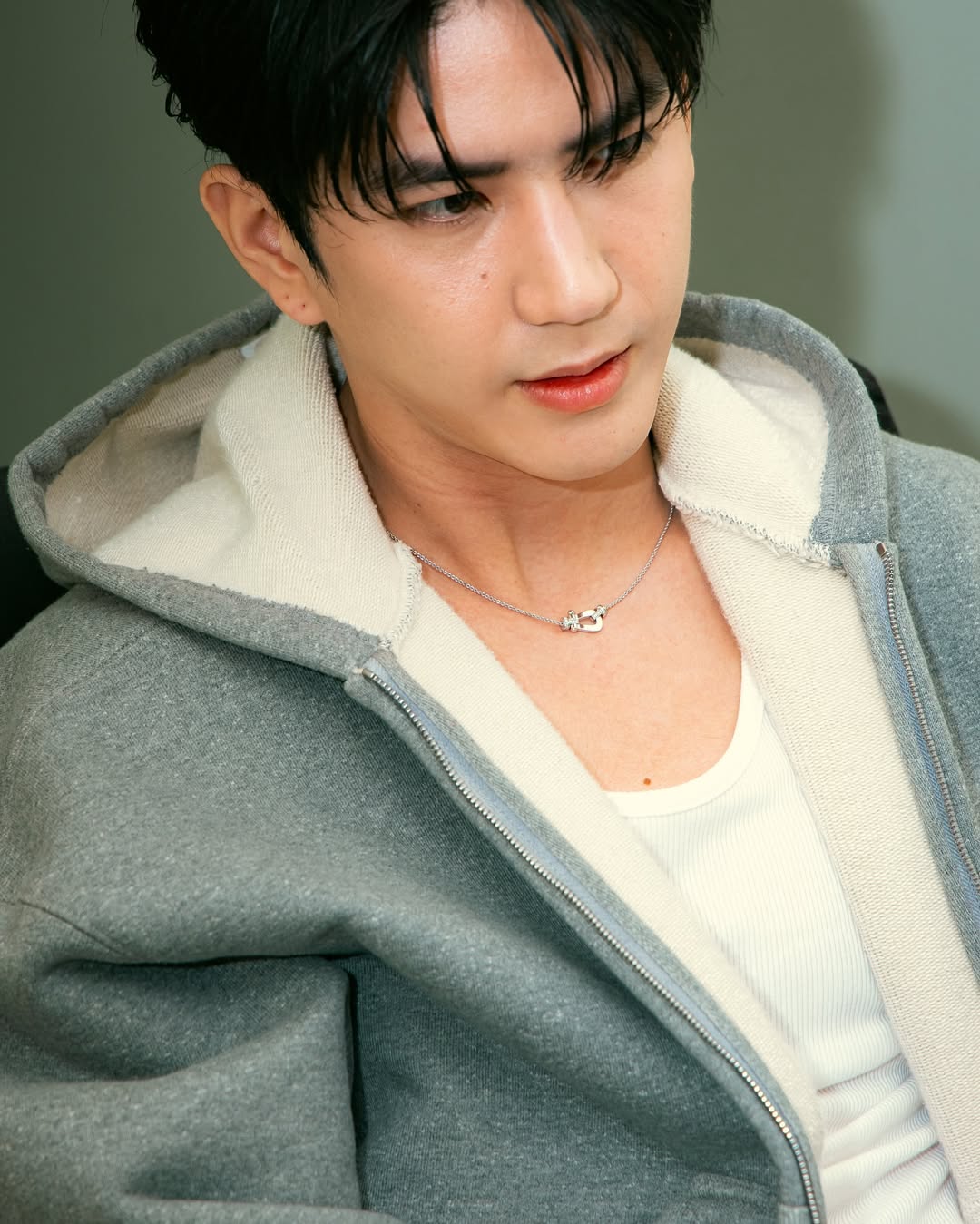ซี - ทวินันท์ อนุกูลประเสริฐ