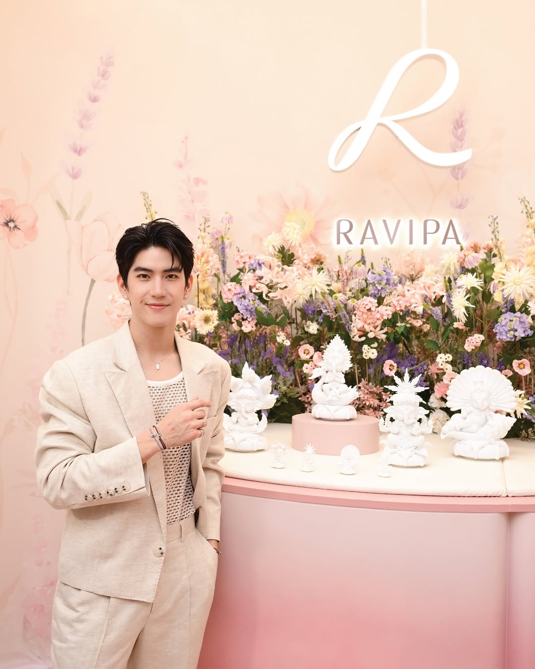 ซี - ทวินันท์ อนุกูลประเสริฐ