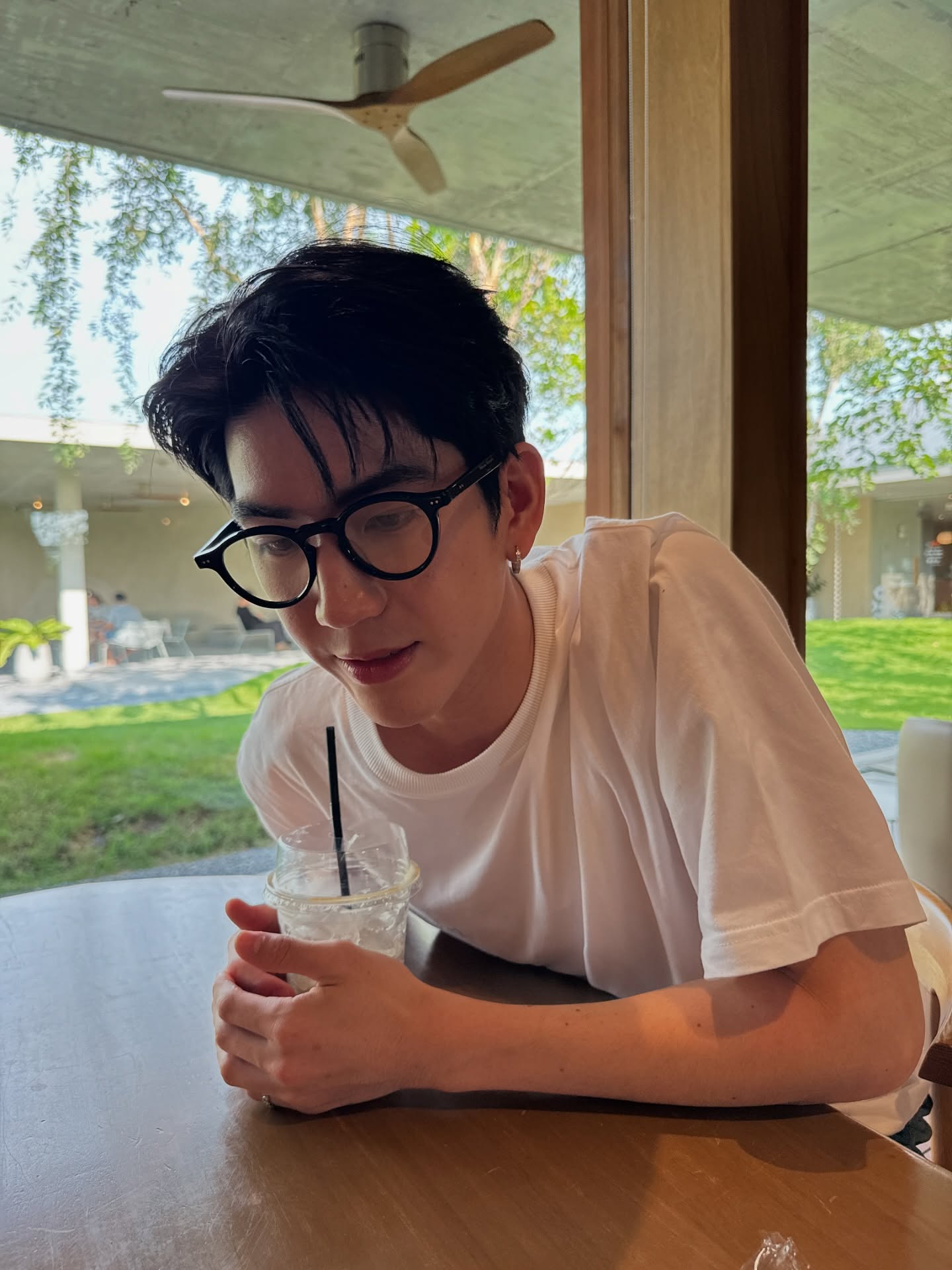 ซี - ทวินันท์ อนุกูลประเสริฐ