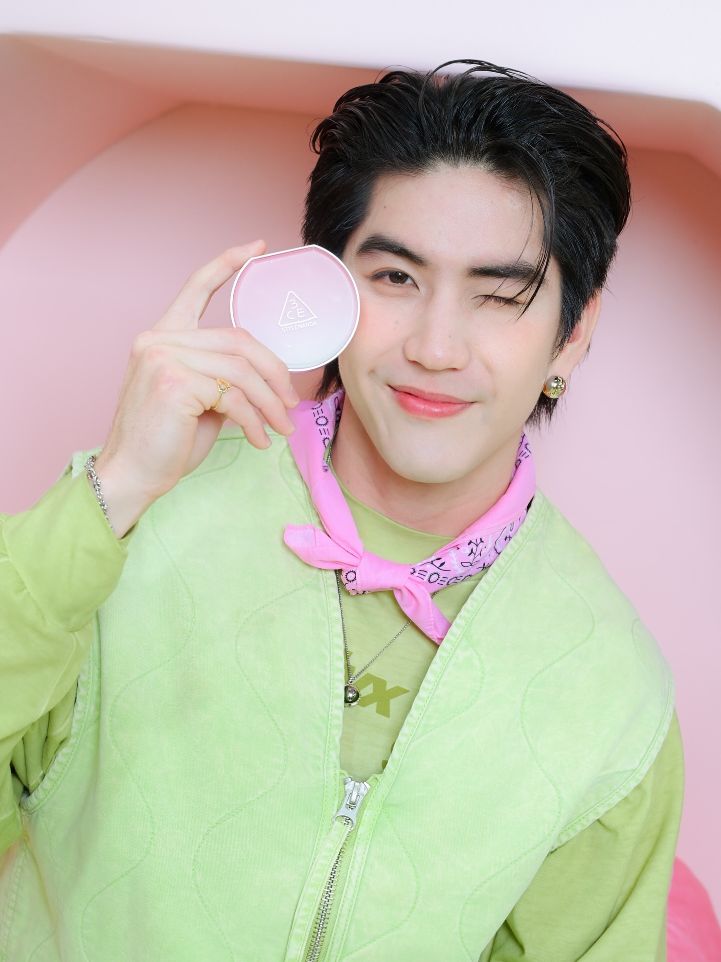 ซี - ทวินันท์ อนุกูลประเสริฐ