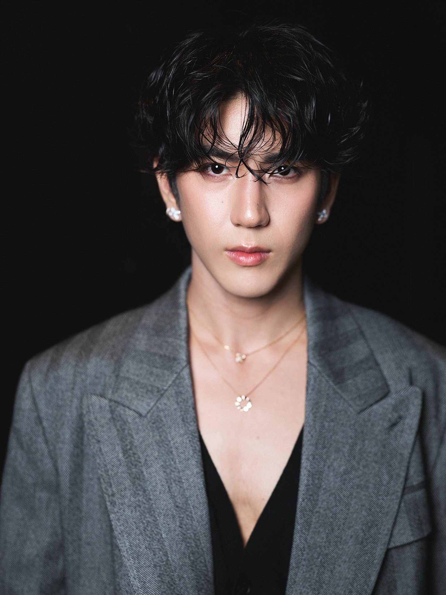 ซี - ทวินันท์ อนุกูลประเสริฐ