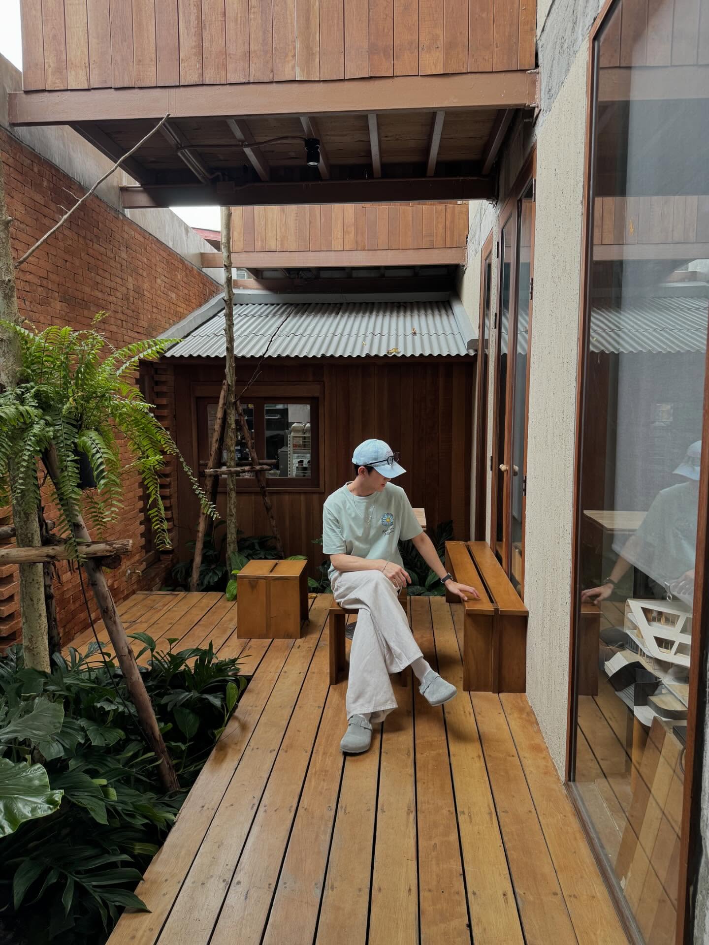 ซี - ทวินันท์ อนุกูลประเสริฐ