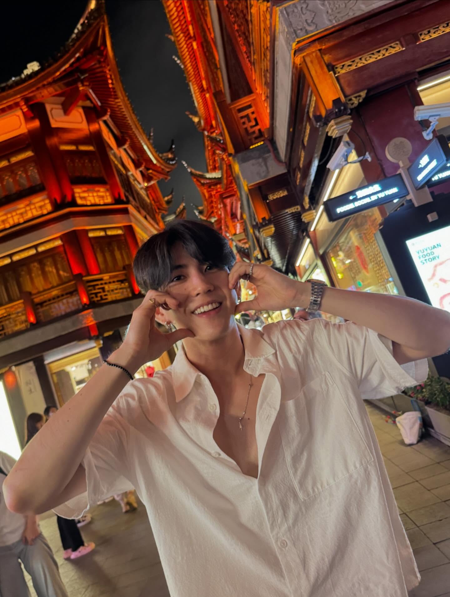 ซี - ทวินันท์ อนุกูลประเสริฐ