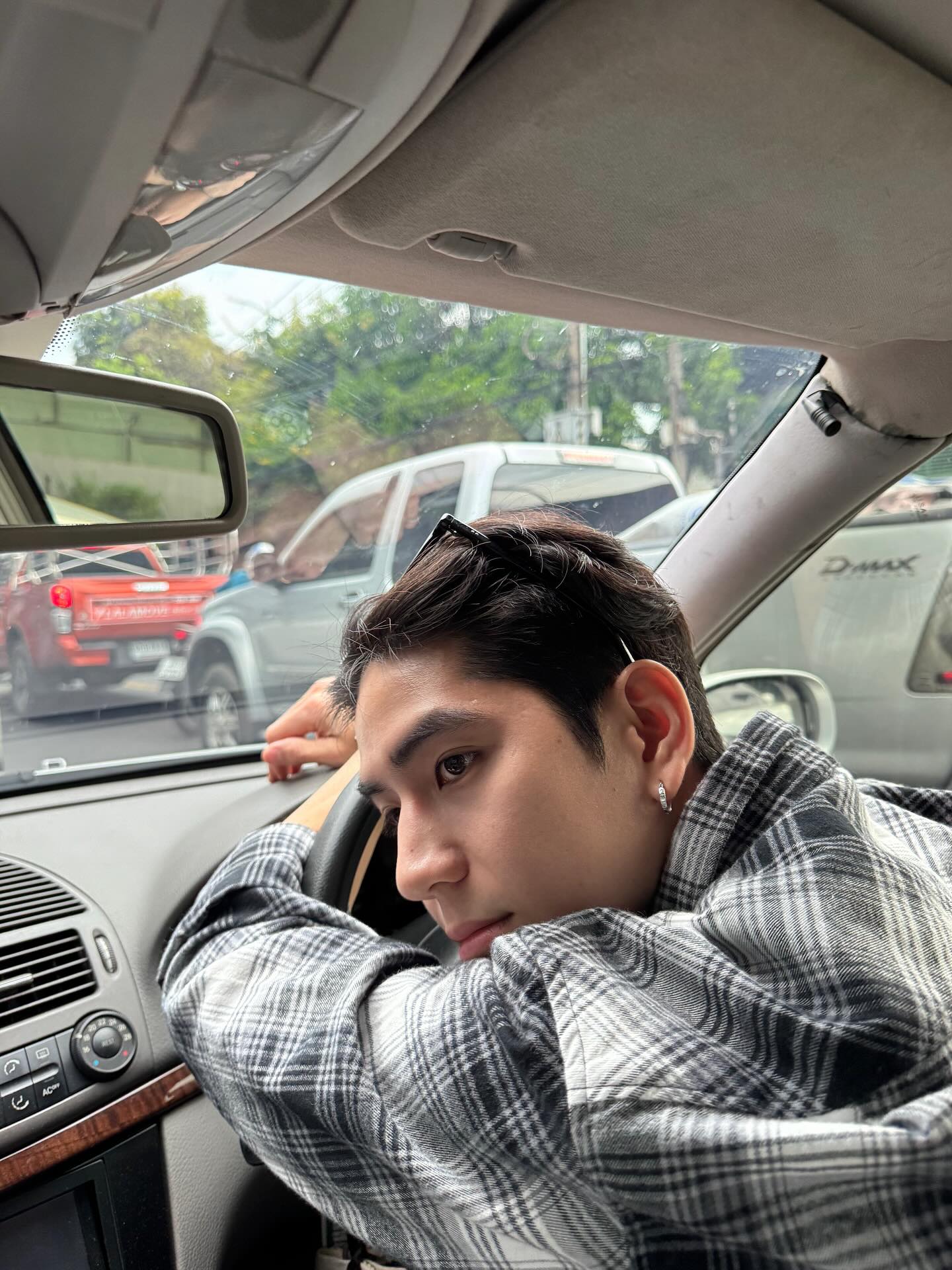 ซี - ทวินันท์ อนุกูลประเสริฐ