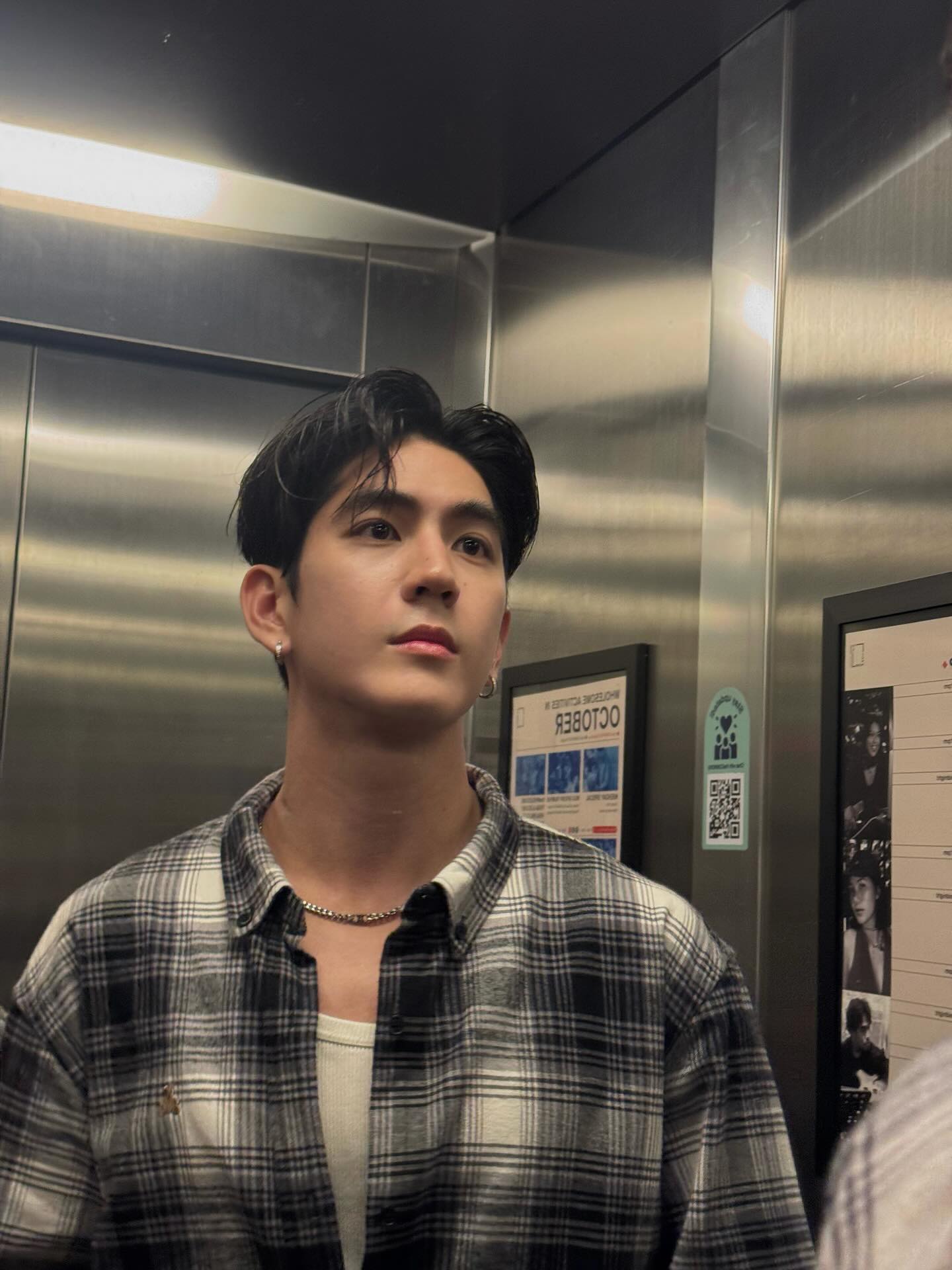 ซี - ทวินันท์ อนุกูลประเสริฐ