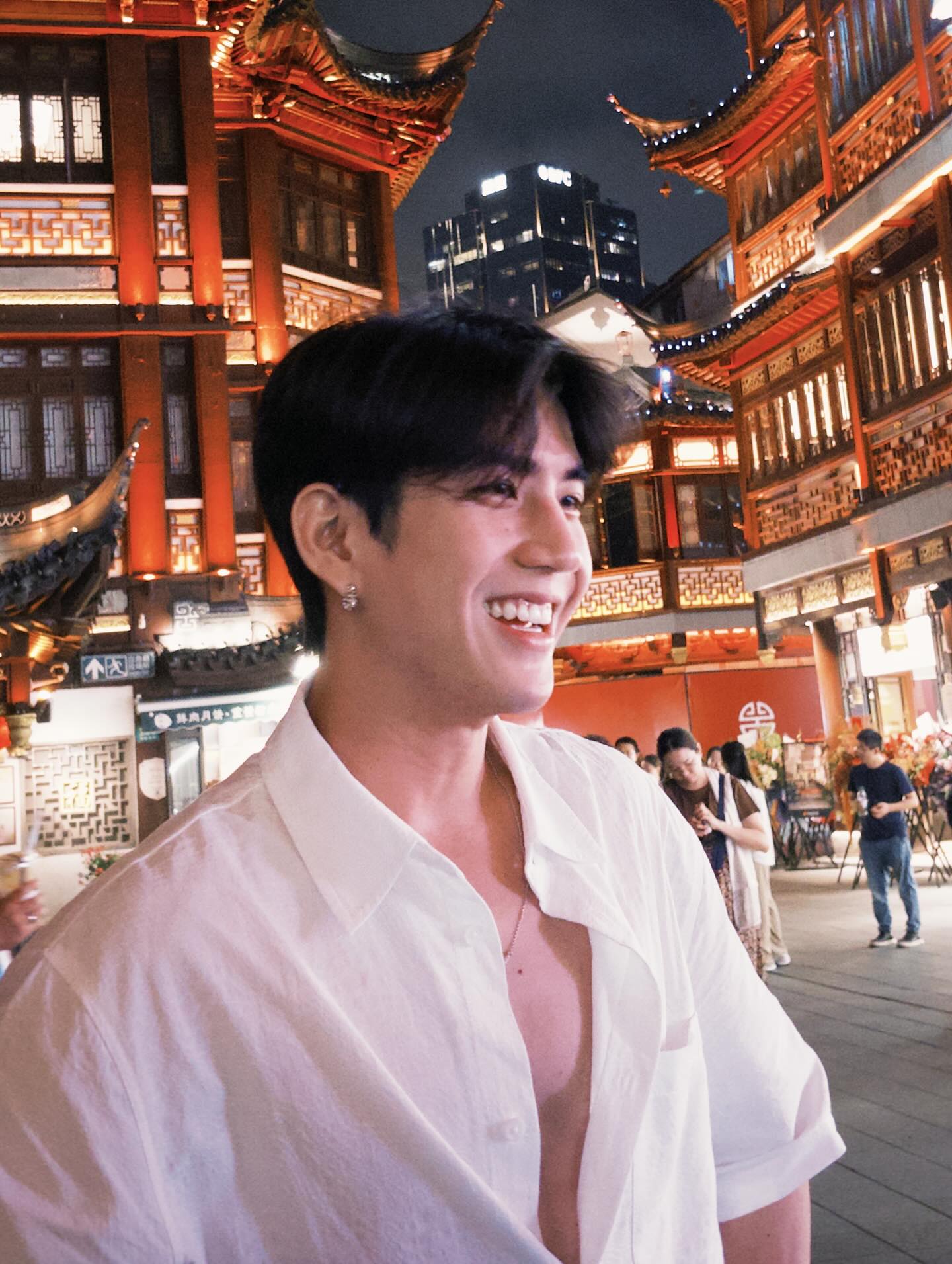 ซี - ทวินันท์ อนุกูลประเสริฐ