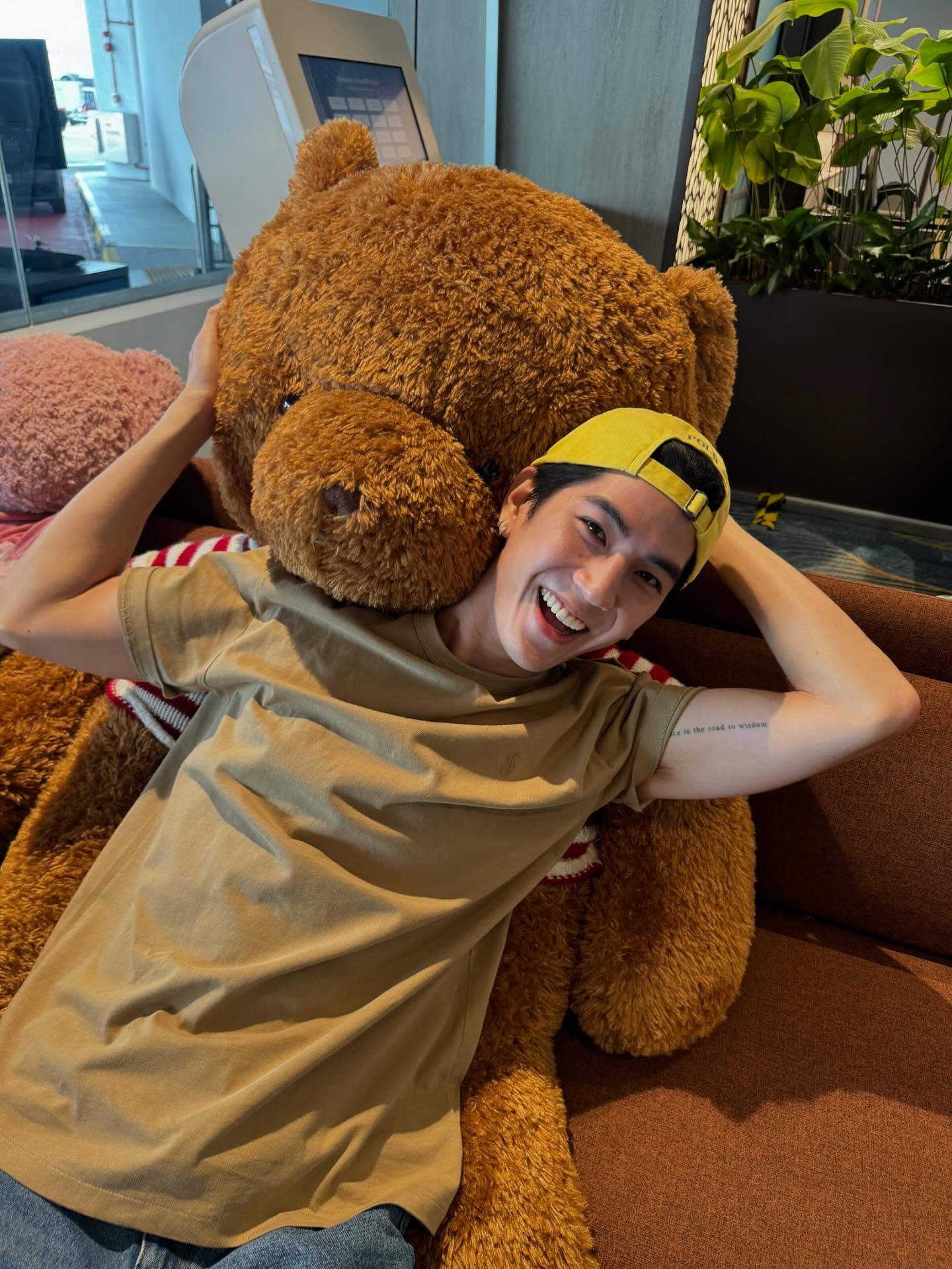 ซี - ทวินันท์ อนุกูลประเสริฐ