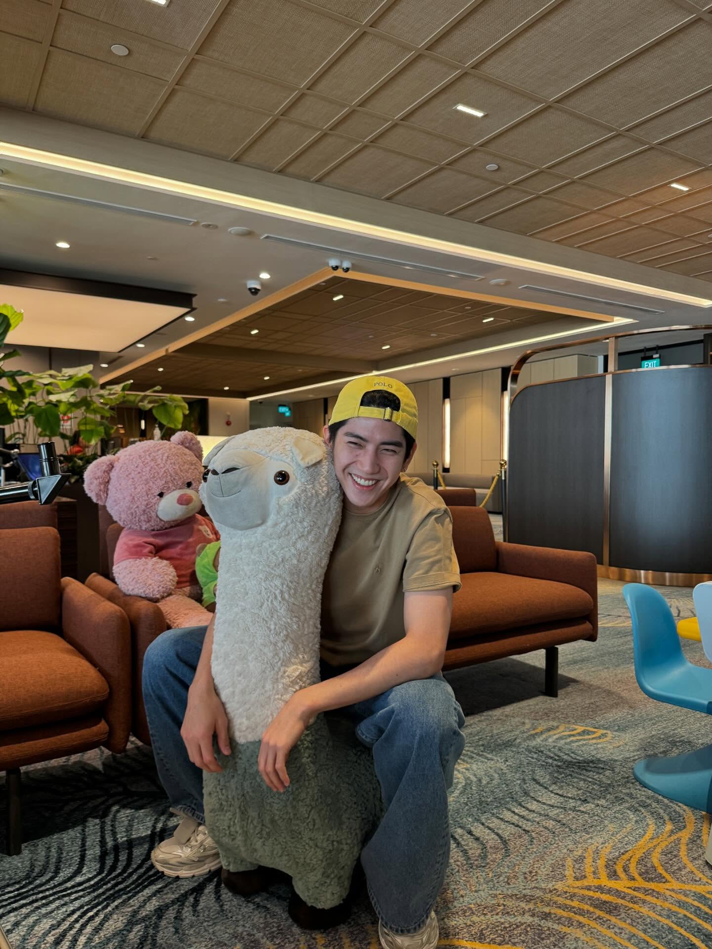 ซี - ทวินันท์ อนุกูลประเสริฐ