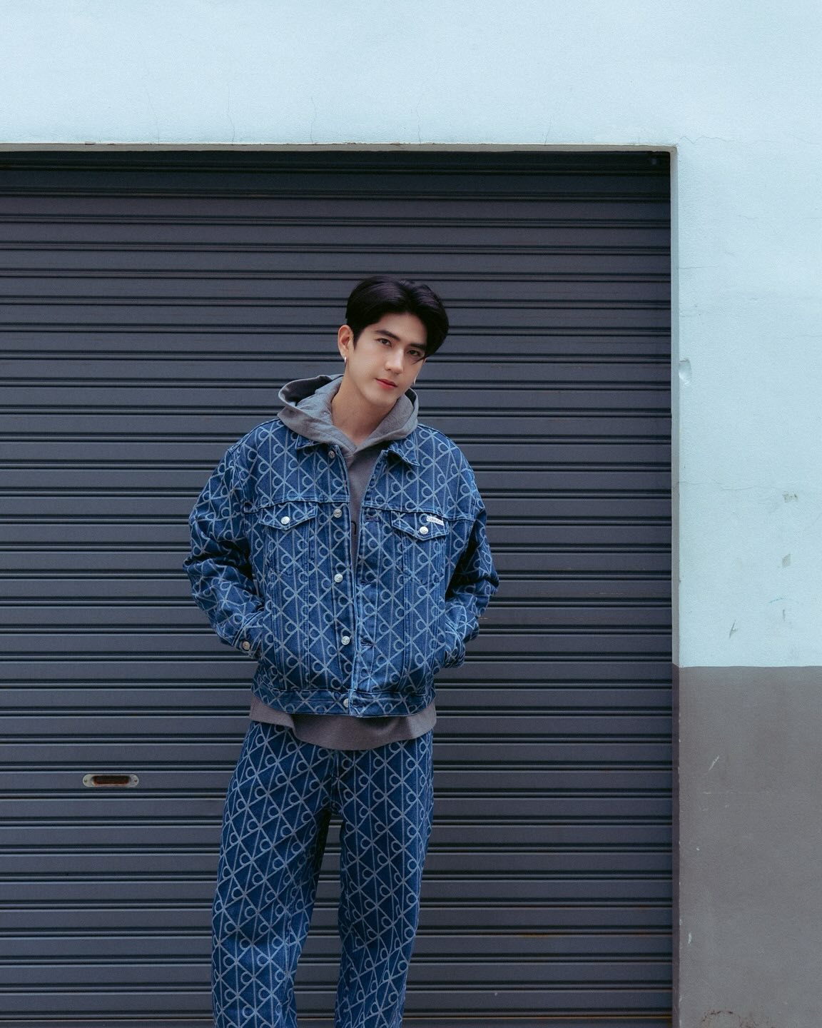 ซี - ทวินันท์ อนุกูลประเสริฐ