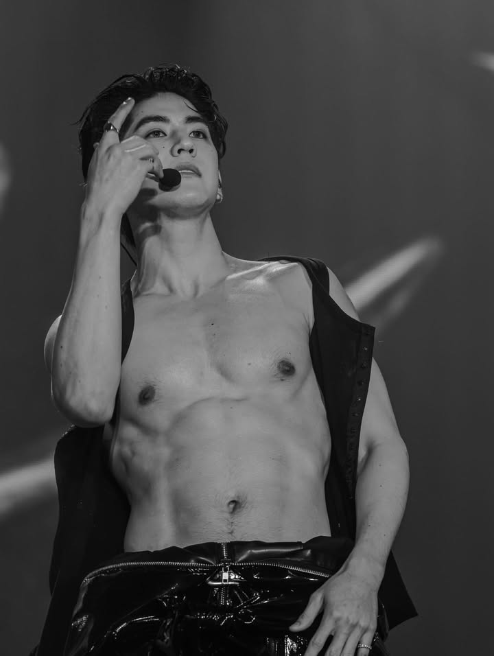 ซี - ทวินันท์ อนุกูลประเสริฐ