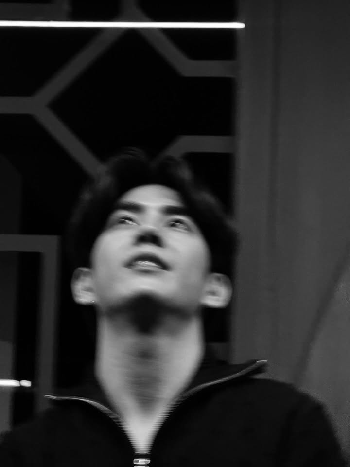 ซี - ทวินันท์ อนุกูลประเสริฐ