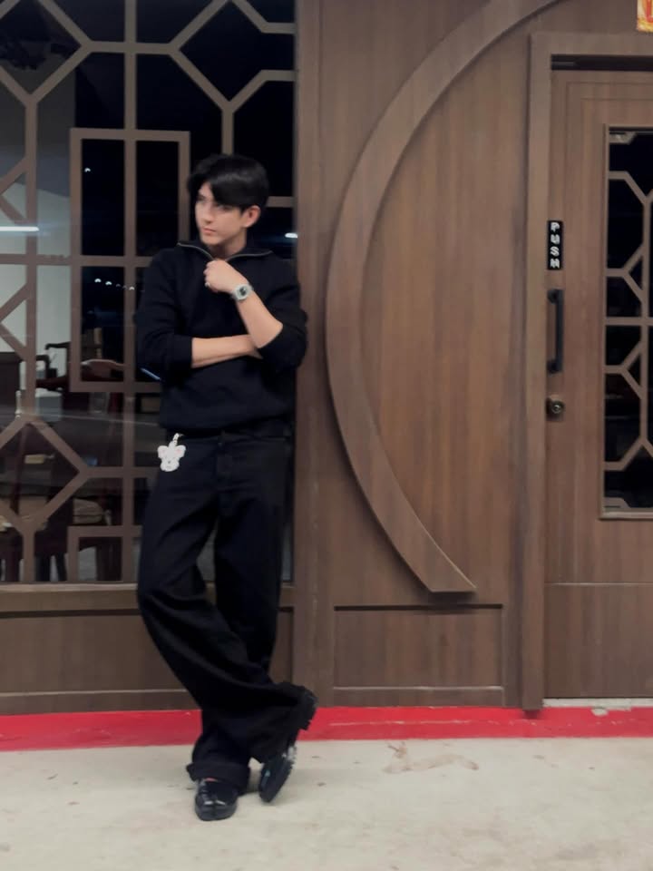 ซี - ทวินันท์ อนุกูลประเสริฐ