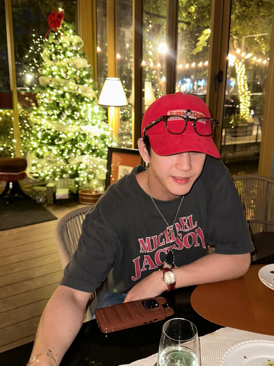 ซี - ทวินันท์ อนุกูลประเสริฐ