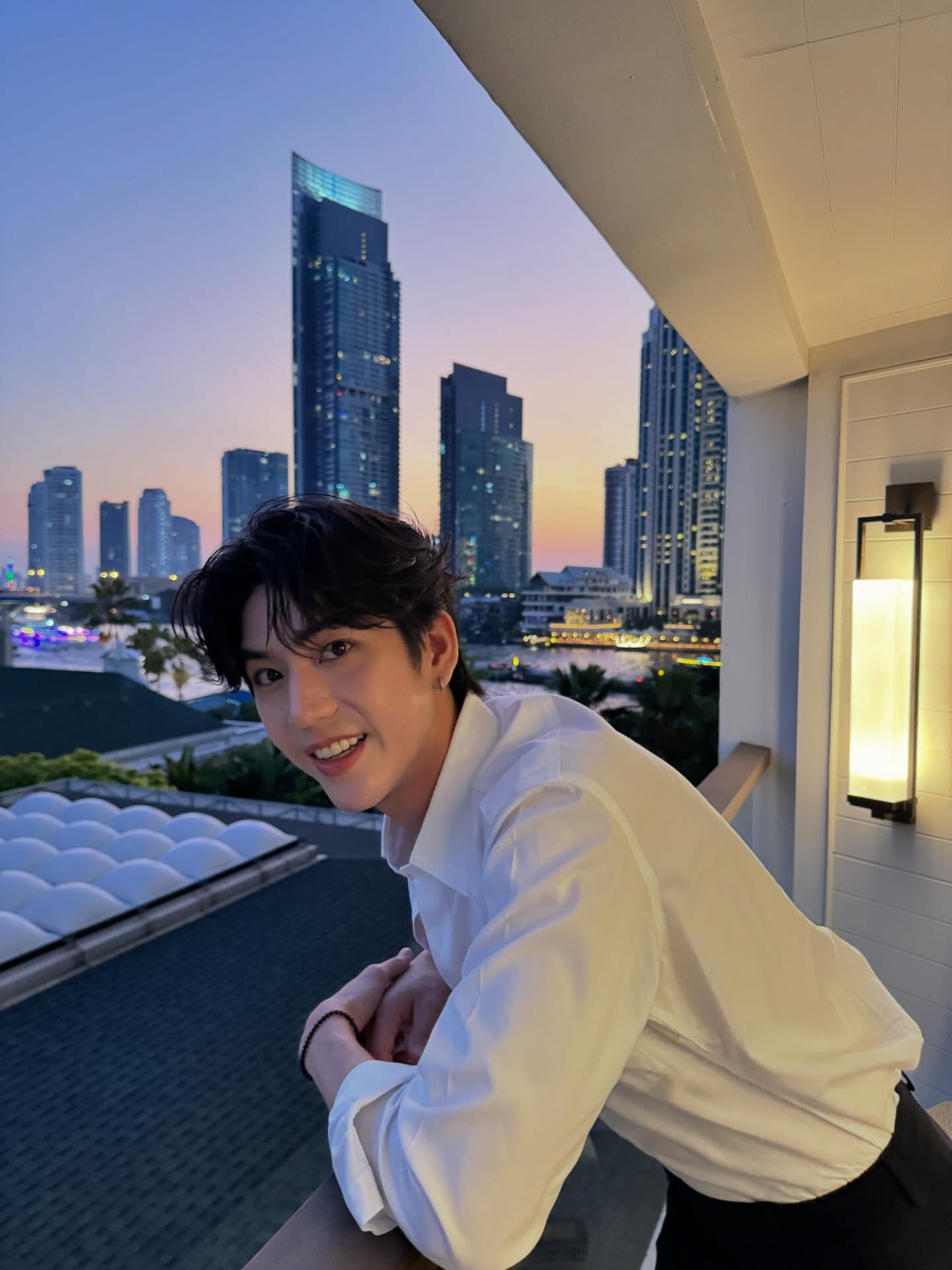 ซี - ทวินันท์ อนุกูลประเสริฐ