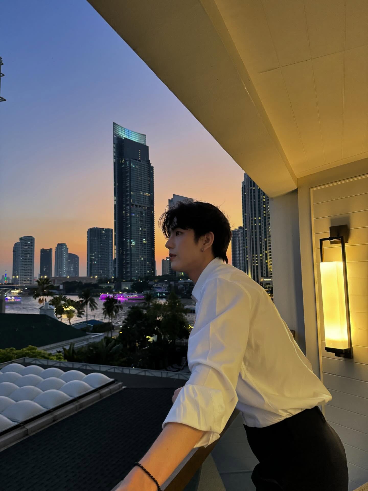 ซี - ทวินันท์ อนุกูลประเสริฐ