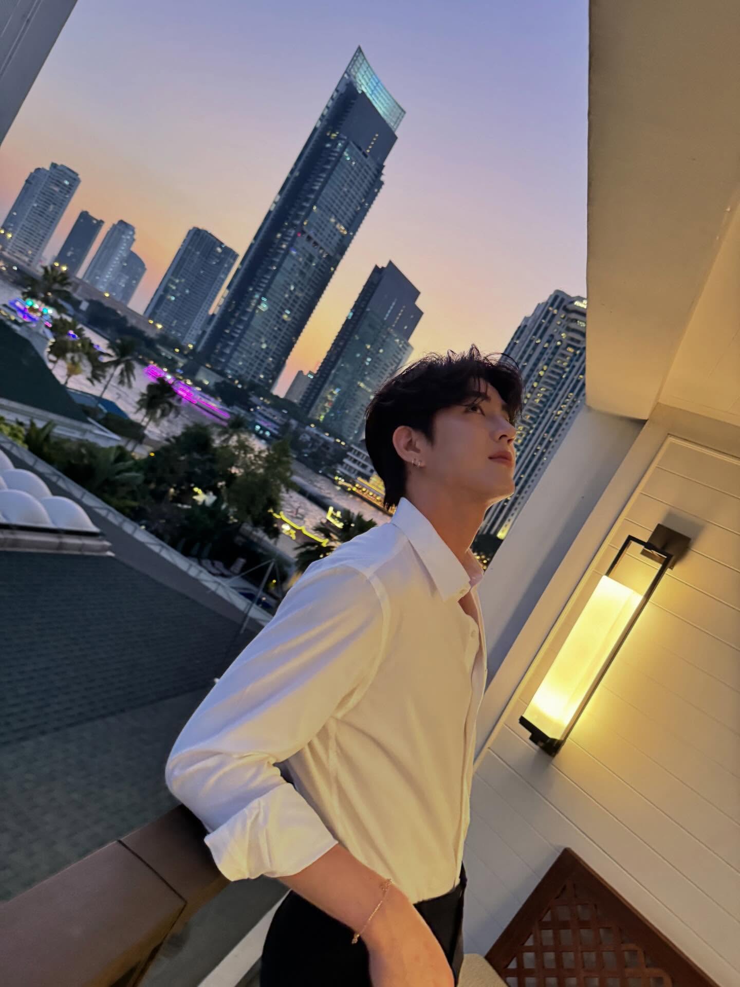 ซี - ทวินันท์ อนุกูลประเสริฐ