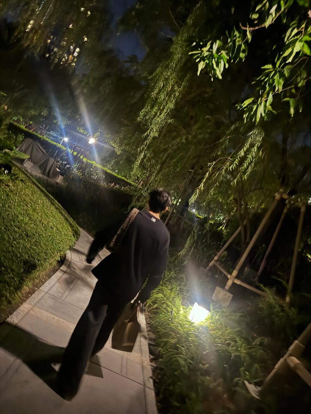 ซี - ทวินันท์ อนุกูลประเสริฐ