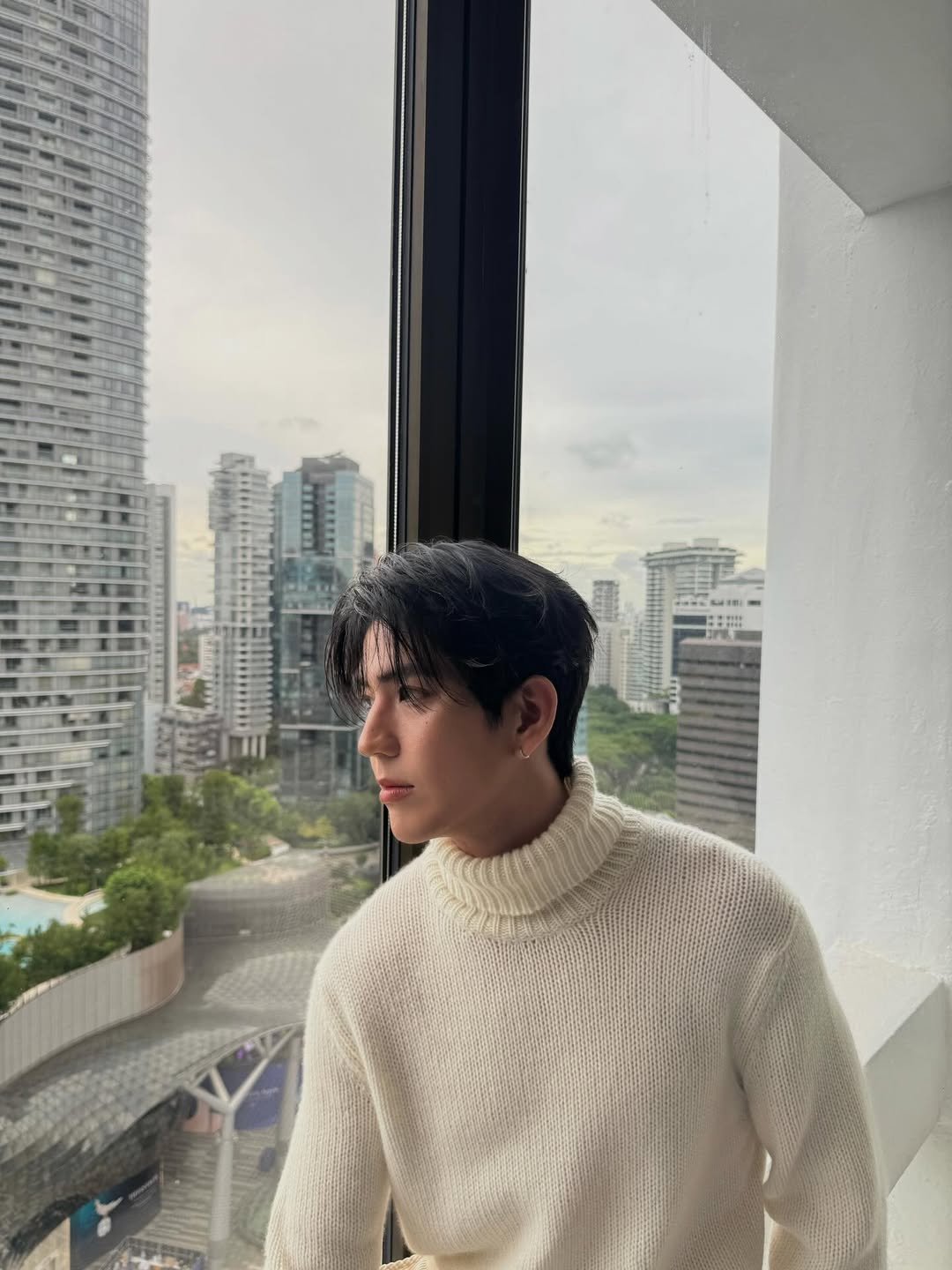 ซี - ทวินันท์ อนุกูลประเสริฐ