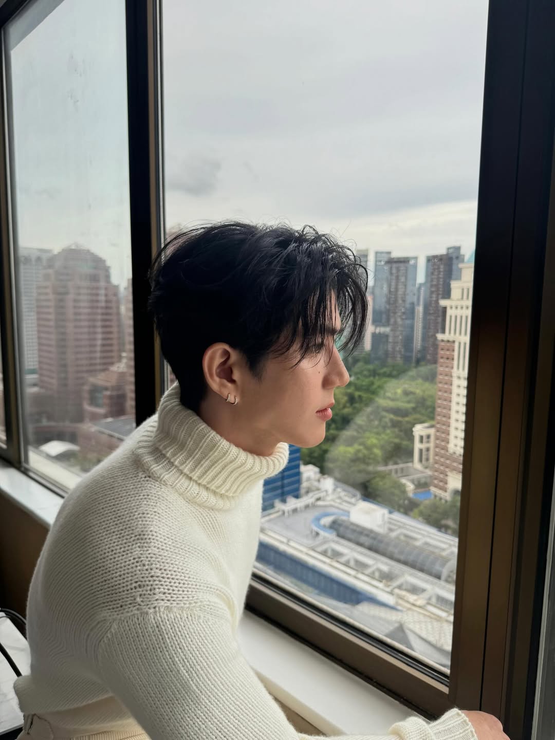 ซี - ทวินันท์ อนุกูลประเสริฐ