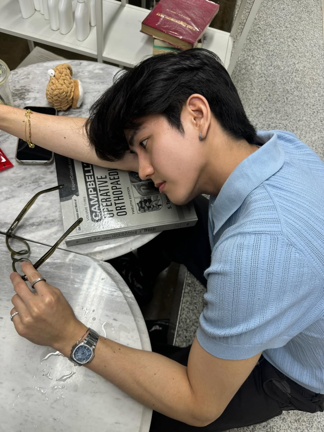 ซี - ทวินันท์ อนุกูลประเสริฐ