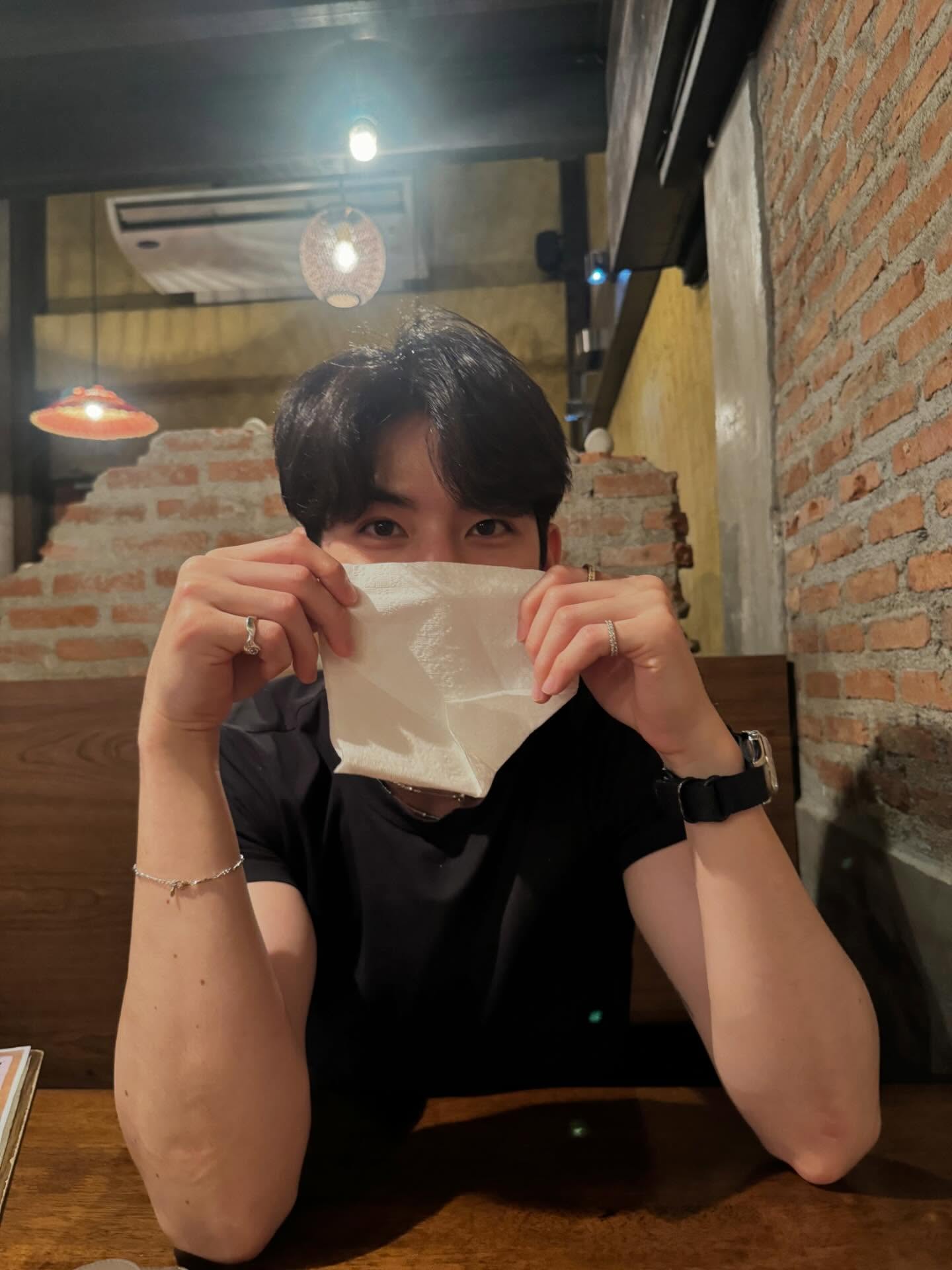 ซี - ทวินันท์ อนุกูลประเสริฐ