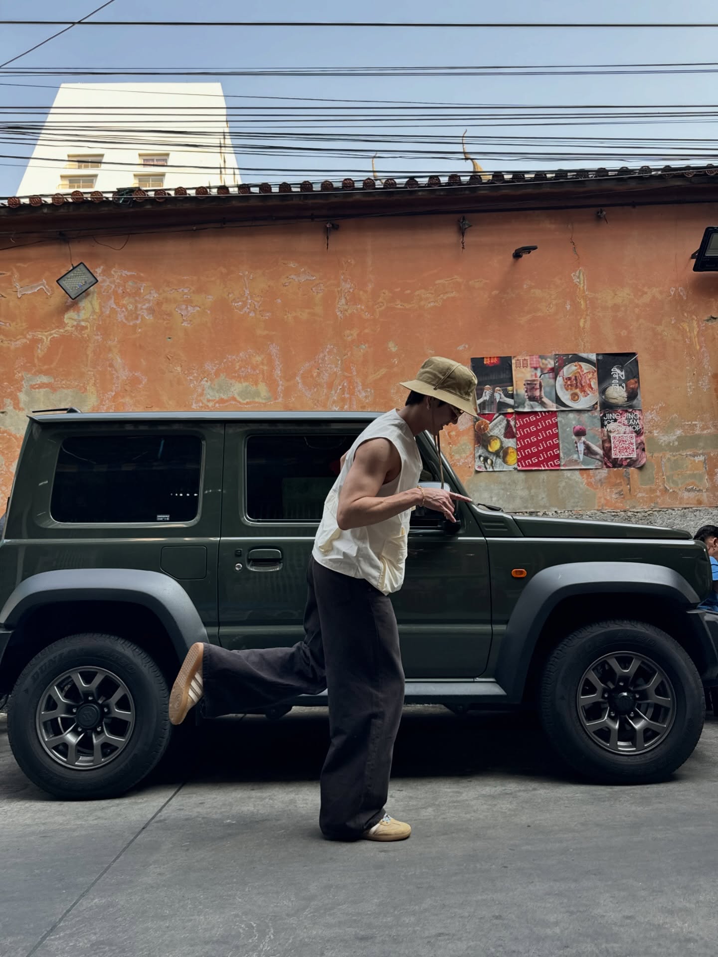 ซี - ทวินันท์ อนุกูลประเสริฐ