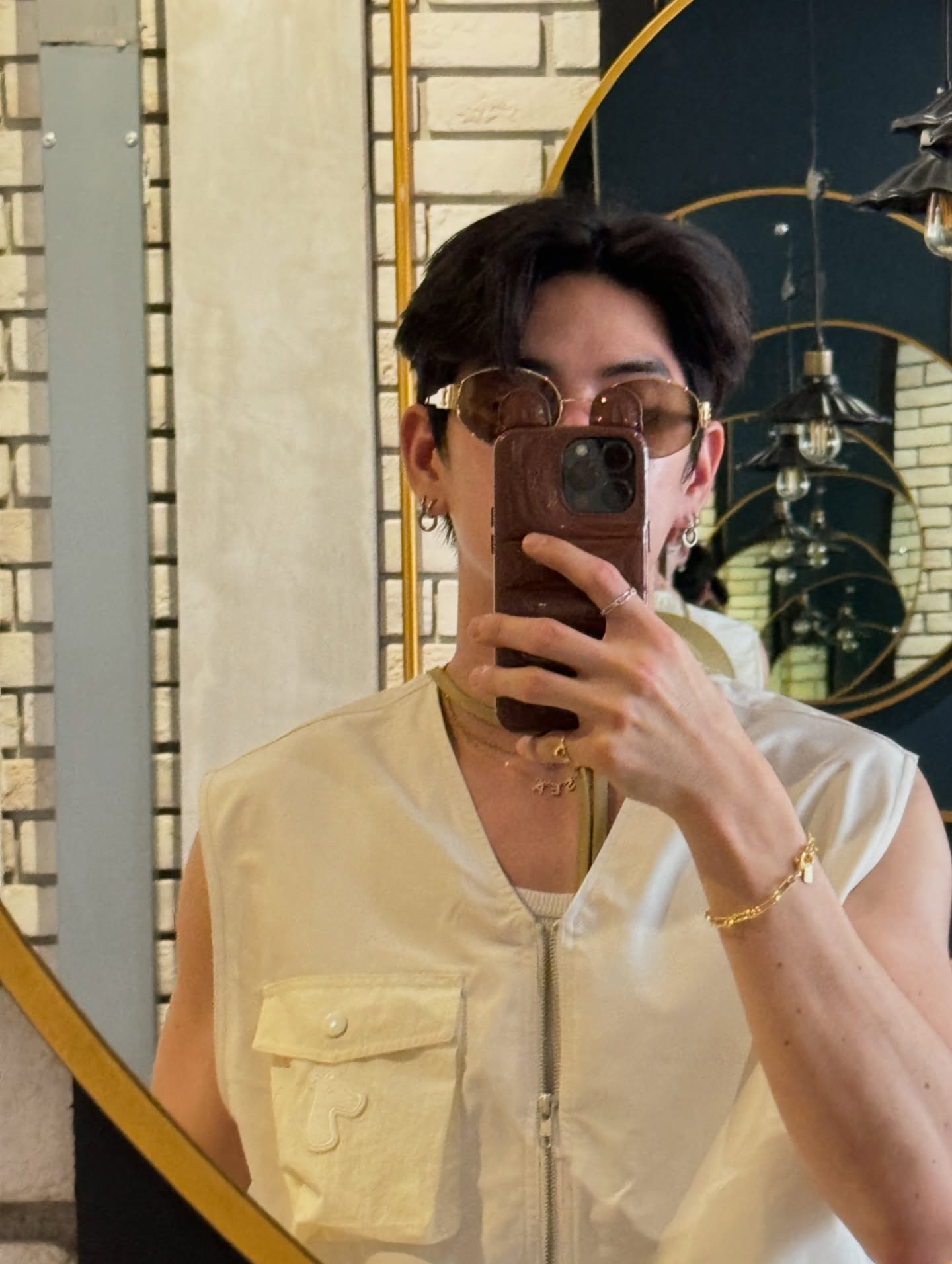 ซี - ทวินันท์ อนุกูลประเสริฐ