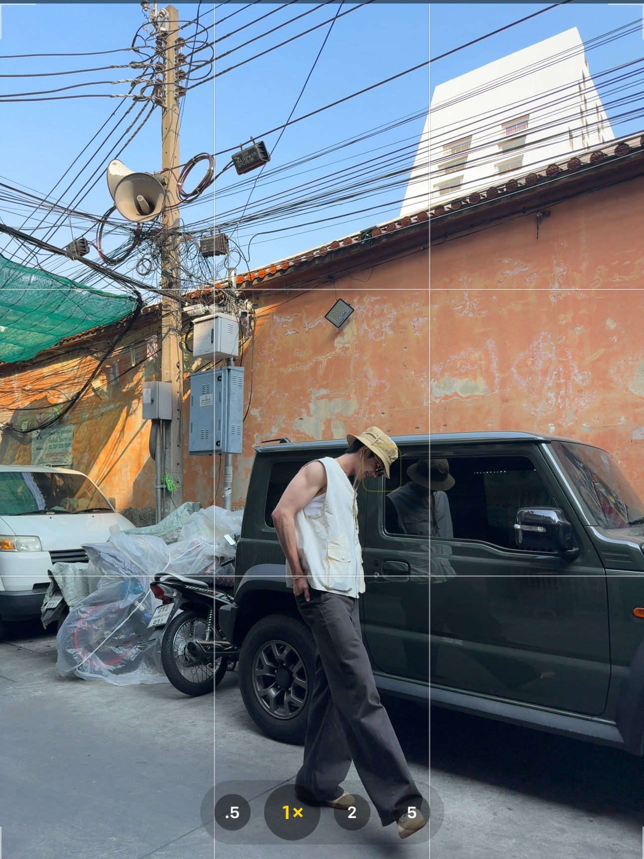 ซี - ทวินันท์ อนุกูลประเสริฐ