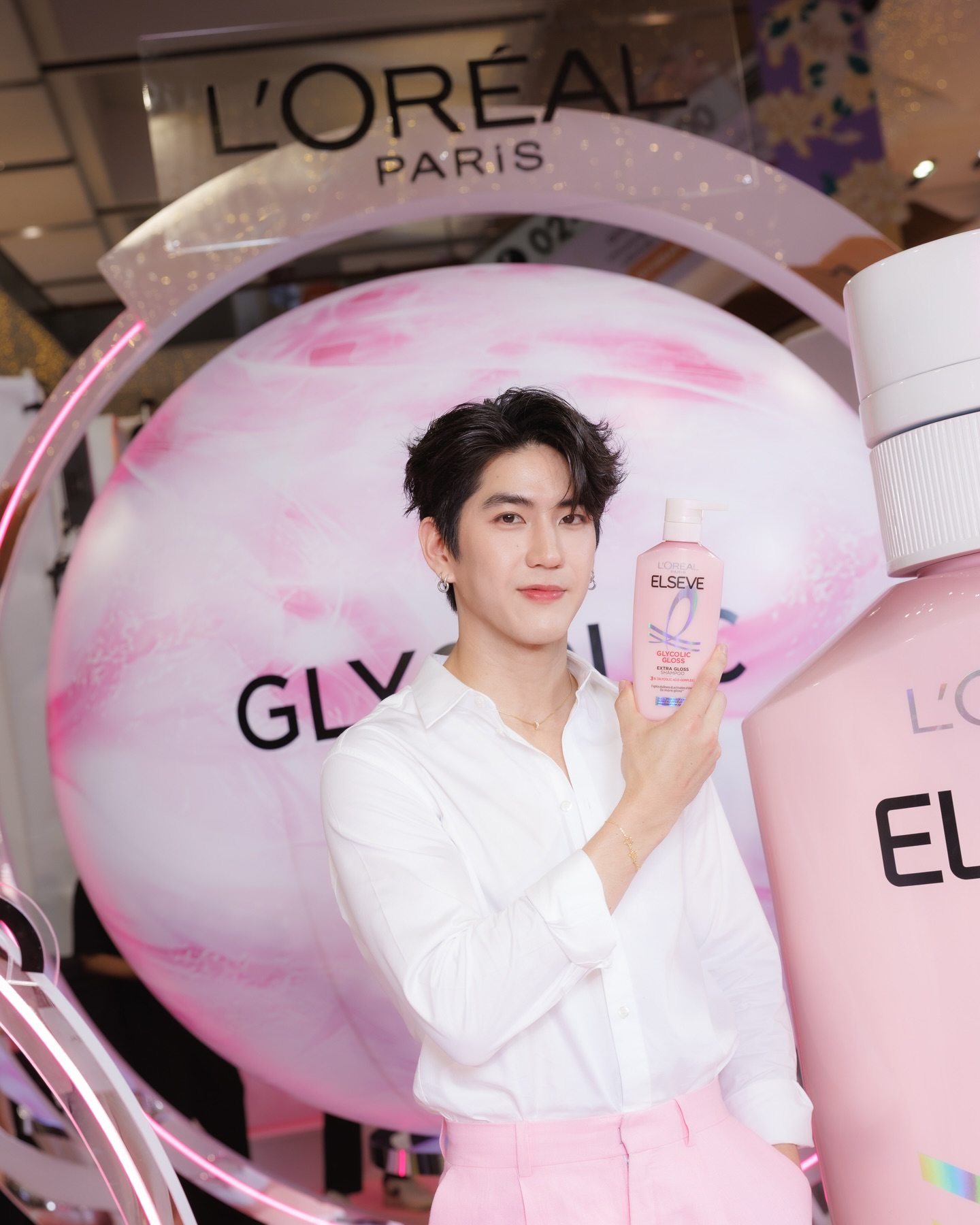 ซี - ทวินันท์ อนุกูลประเสริฐ