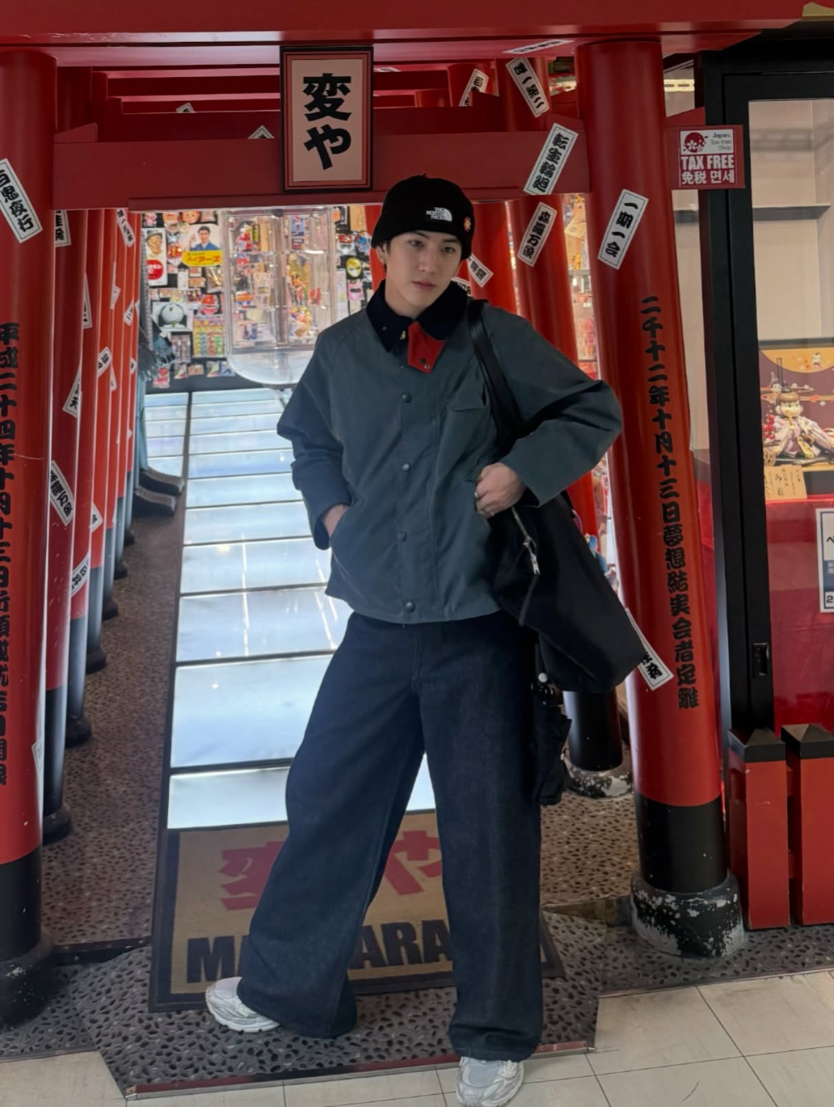 ซี - ทวินันท์ อนุกูลประเสริฐ