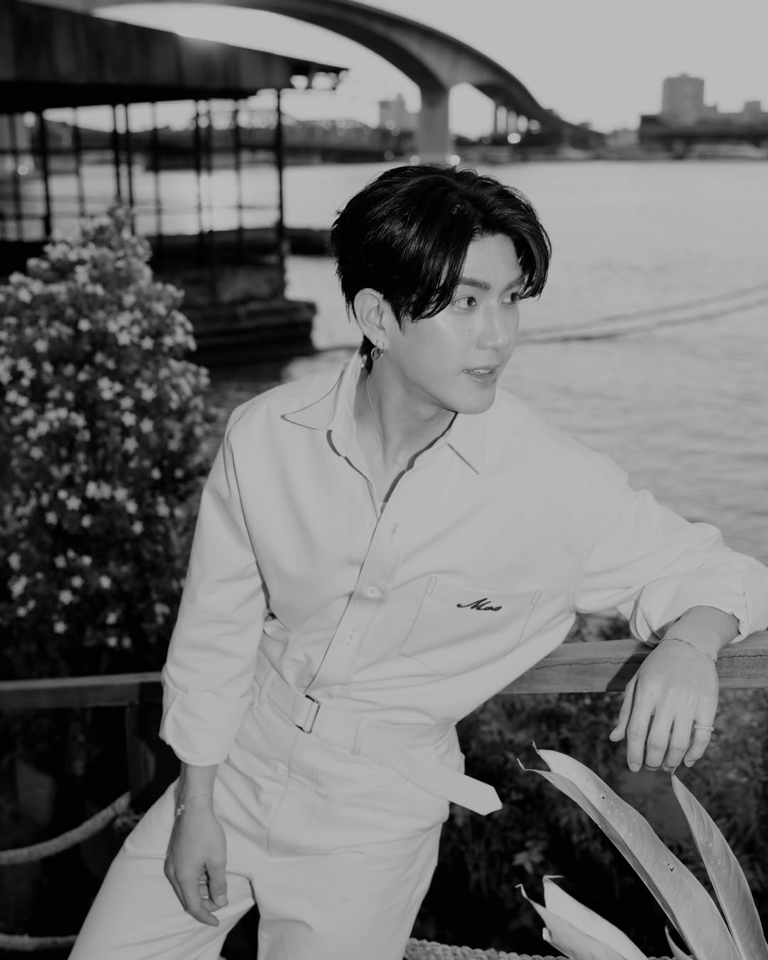 ซี - ทวินันท์ อนุกูลประเสริฐ