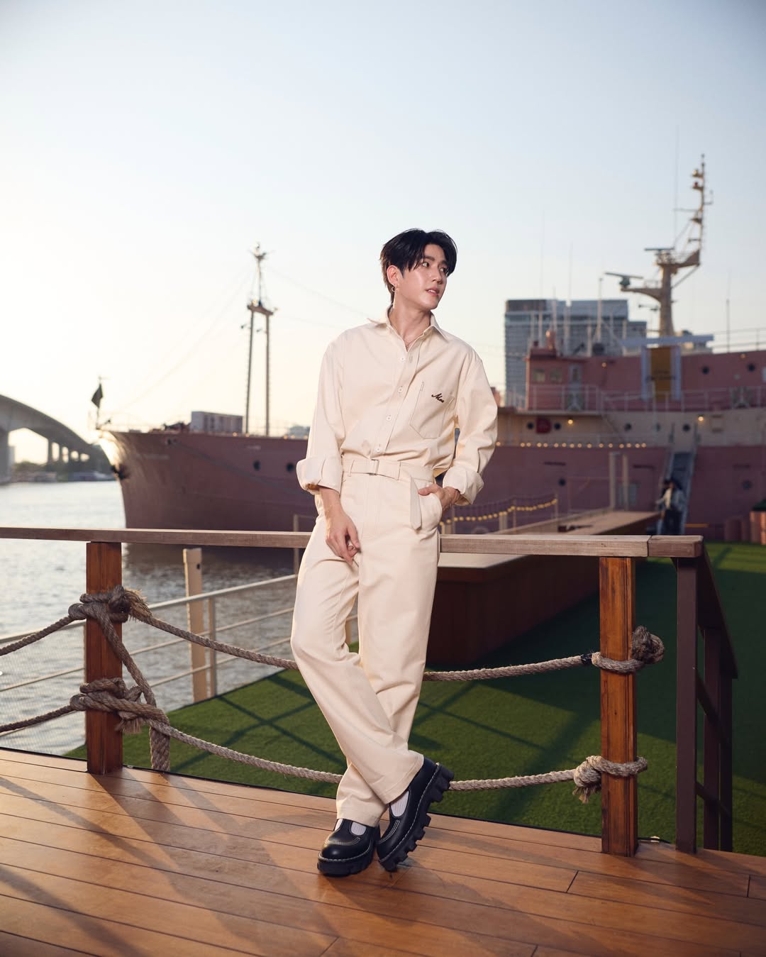 ซี - ทวินันท์ อนุกูลประเสริฐ