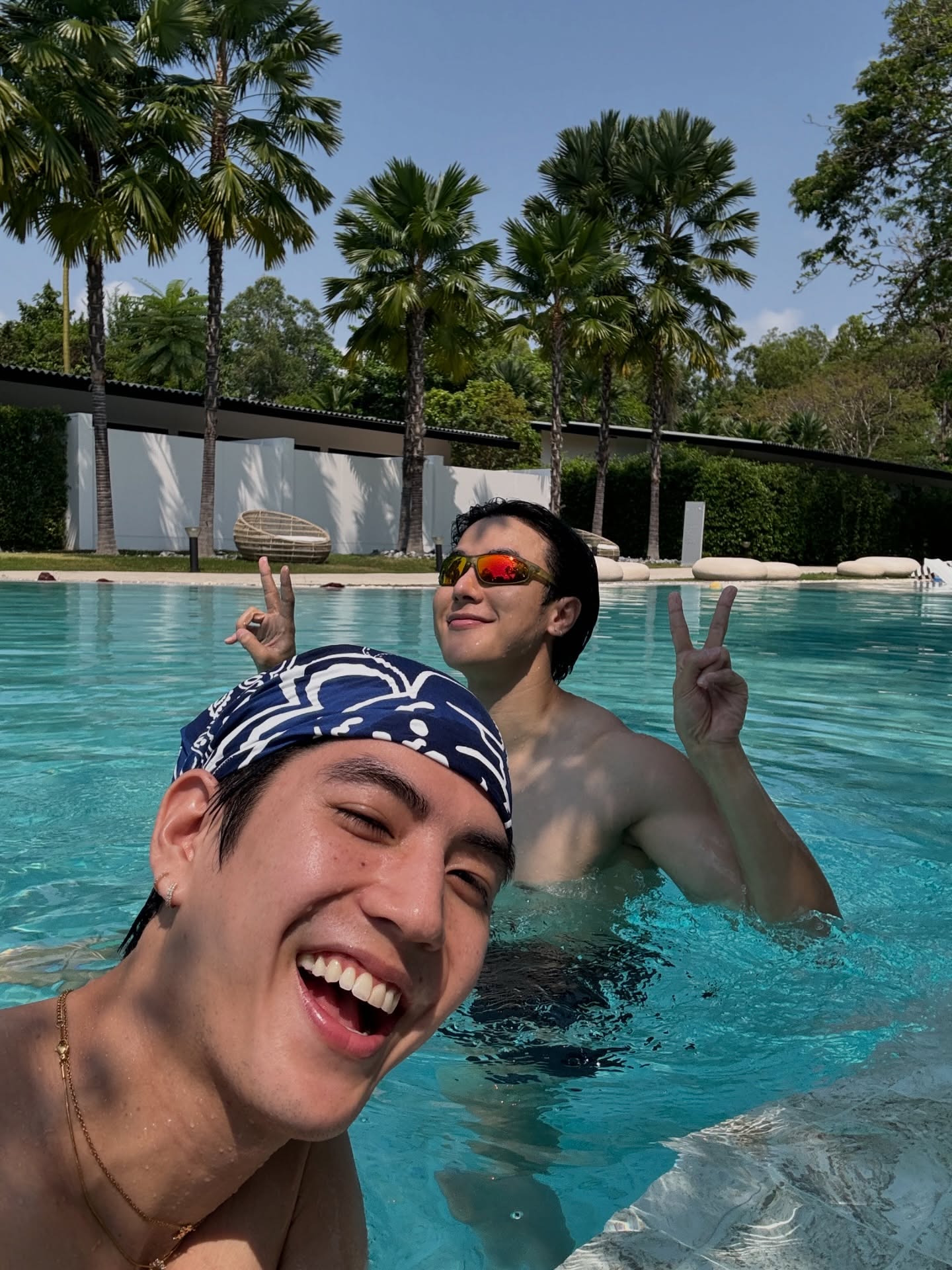 ซี - ทวินันท์ อนุกูลประเสริฐ
