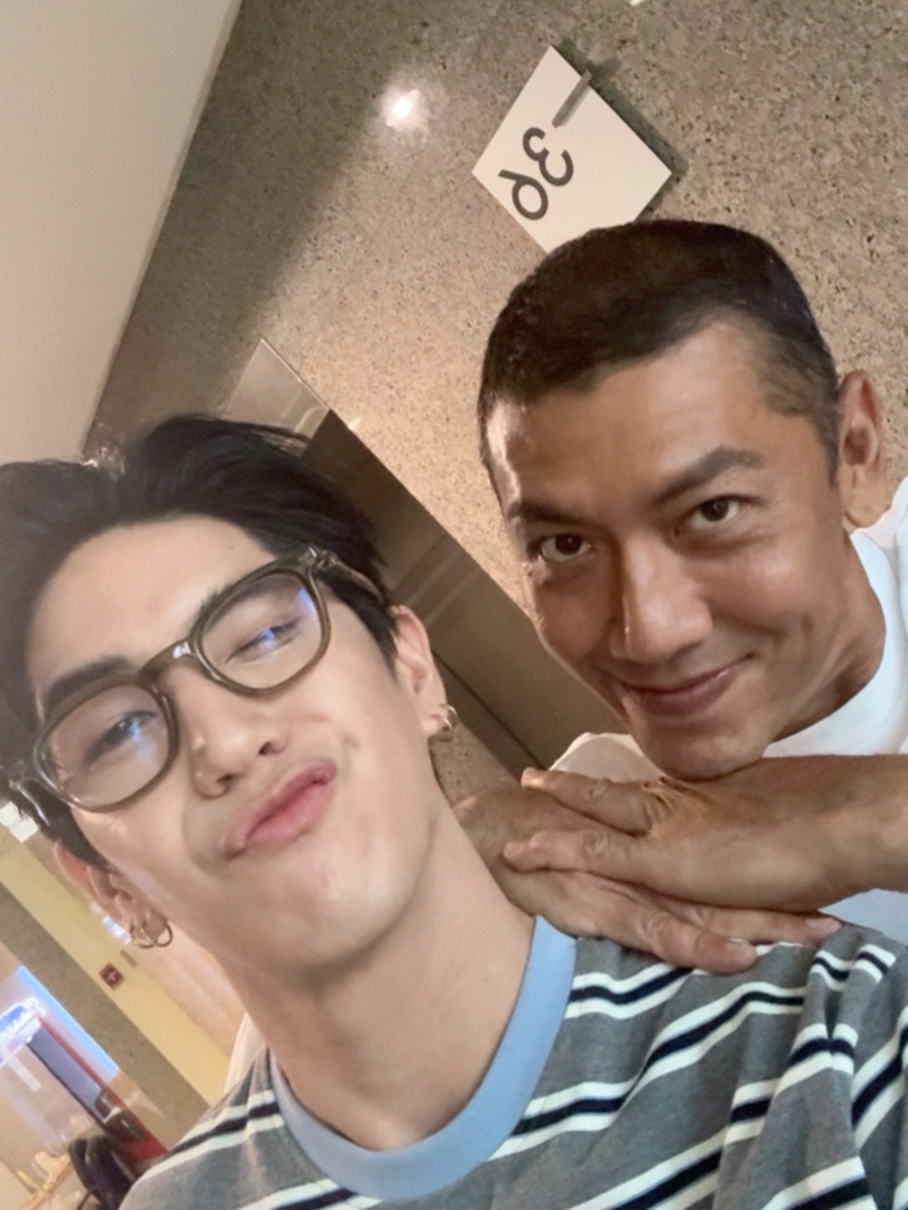 ซี - ทวินันท์ อนุกูลประเสริฐ