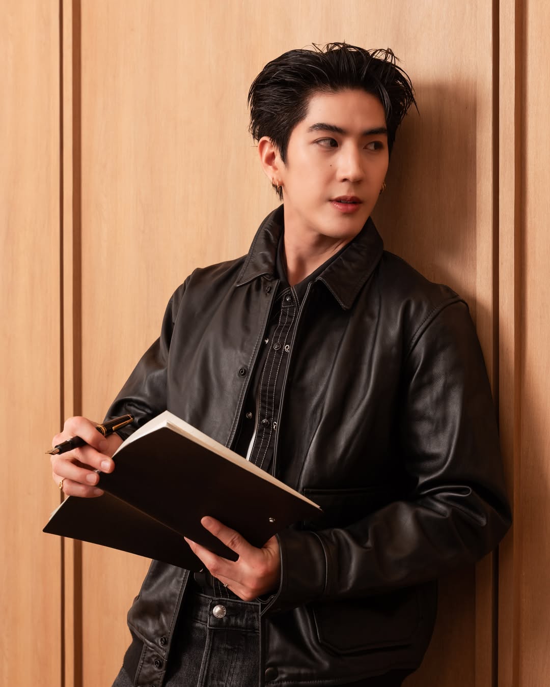 ซี - ทวินันท์ อนุกูลประเสริฐ