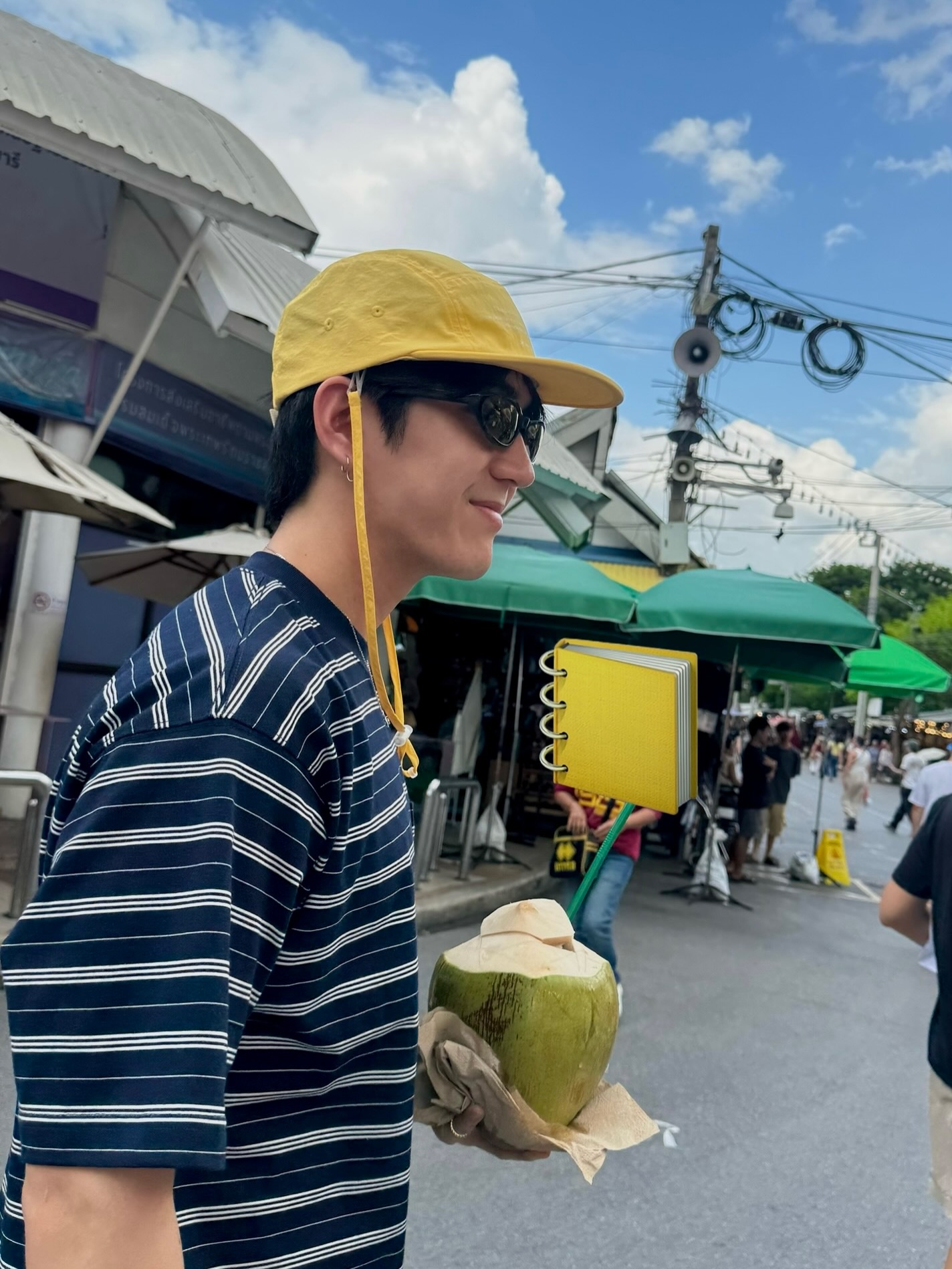 ซี - ทวินันท์ อนุกูลประเสริฐ