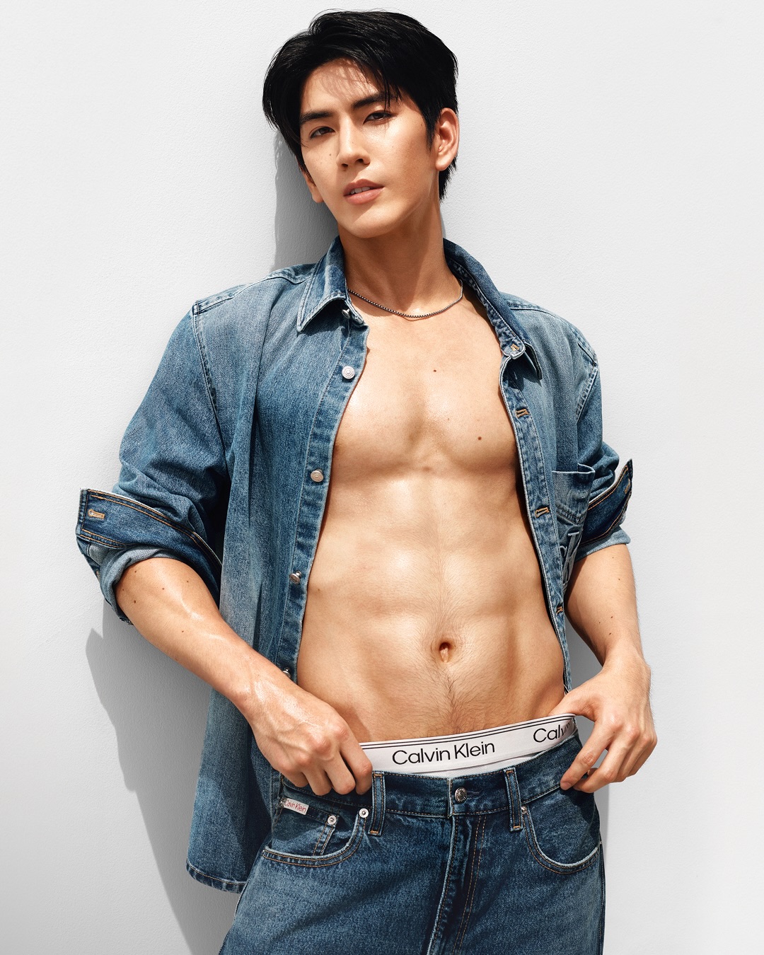 ซี - ทวินันท์ อนุกูลประเสริฐ