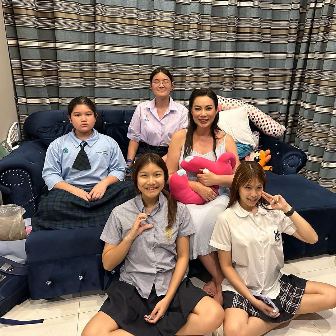 บุ๋ม - ปนัดดา วงศ์ผู้ดี
