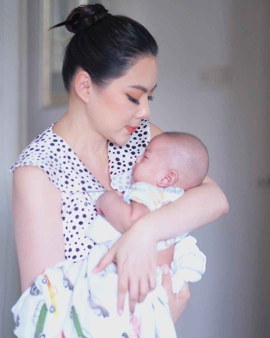 บุ๋ม - ปนัดดา วงศ์ผู้ดี