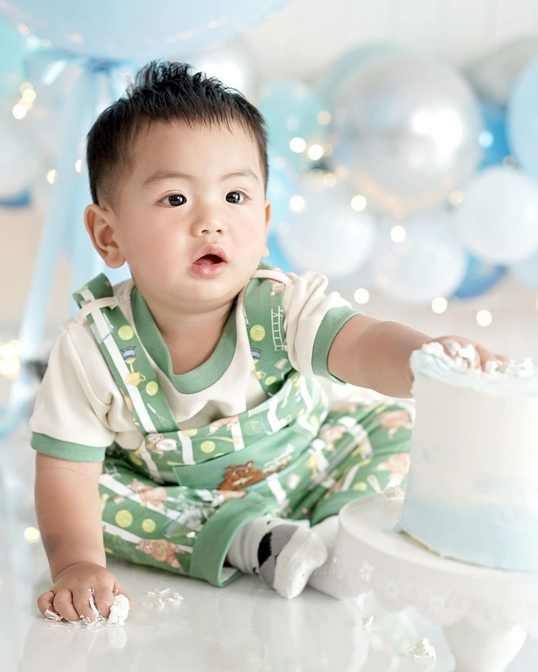บุ๋ม - ปนัดดา วงศ์ผู้ดี