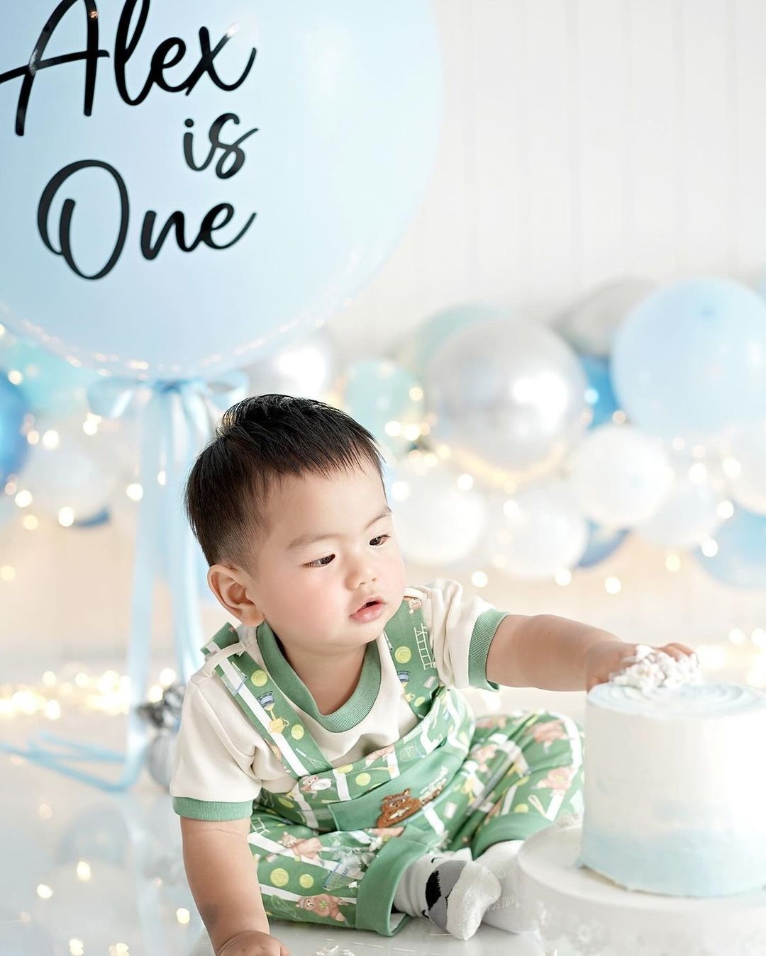 บุ๋ม - ปนัดดา วงศ์ผู้ดี