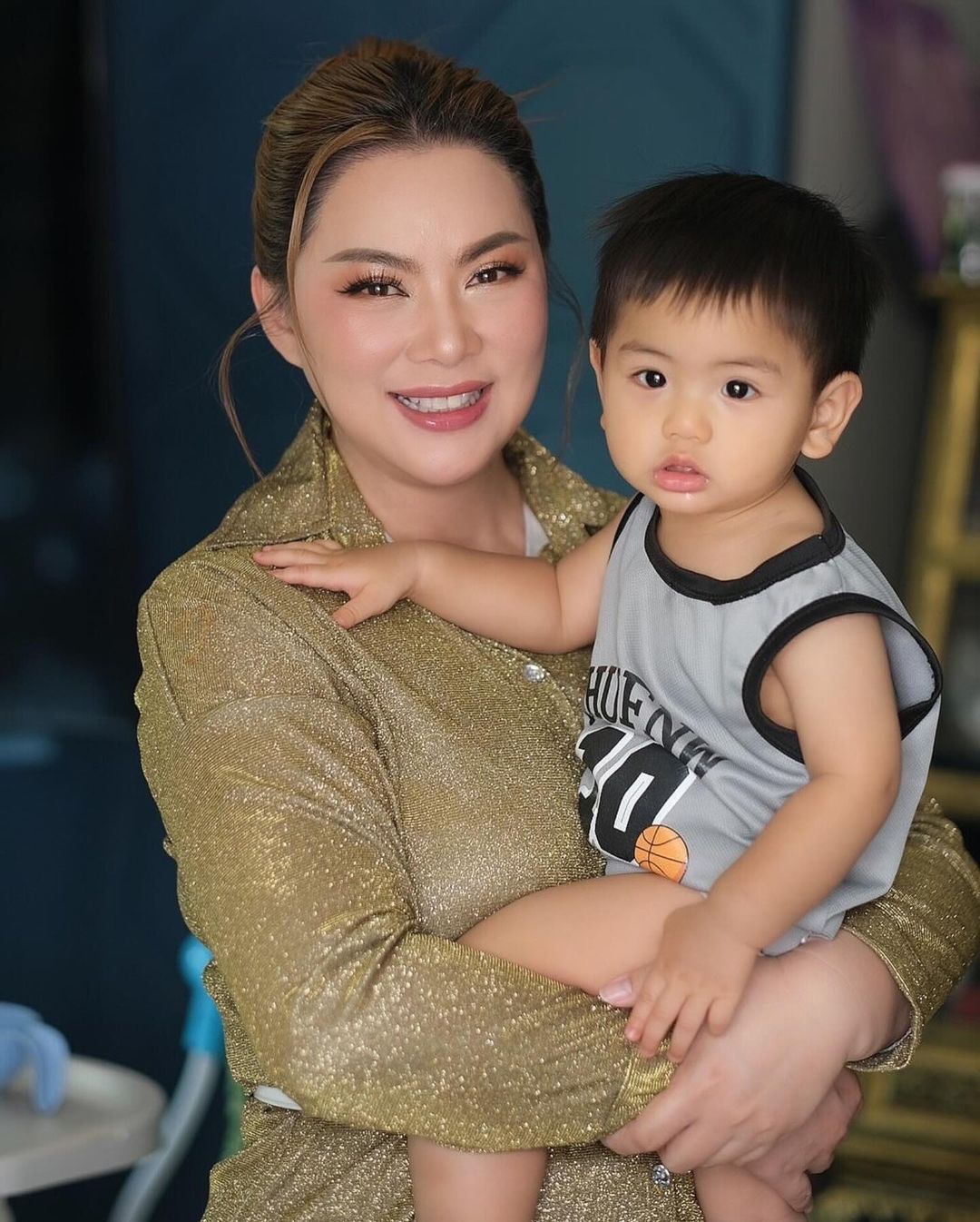 บุ๋ม - ปนัดดา วงศ์ผู้ดี