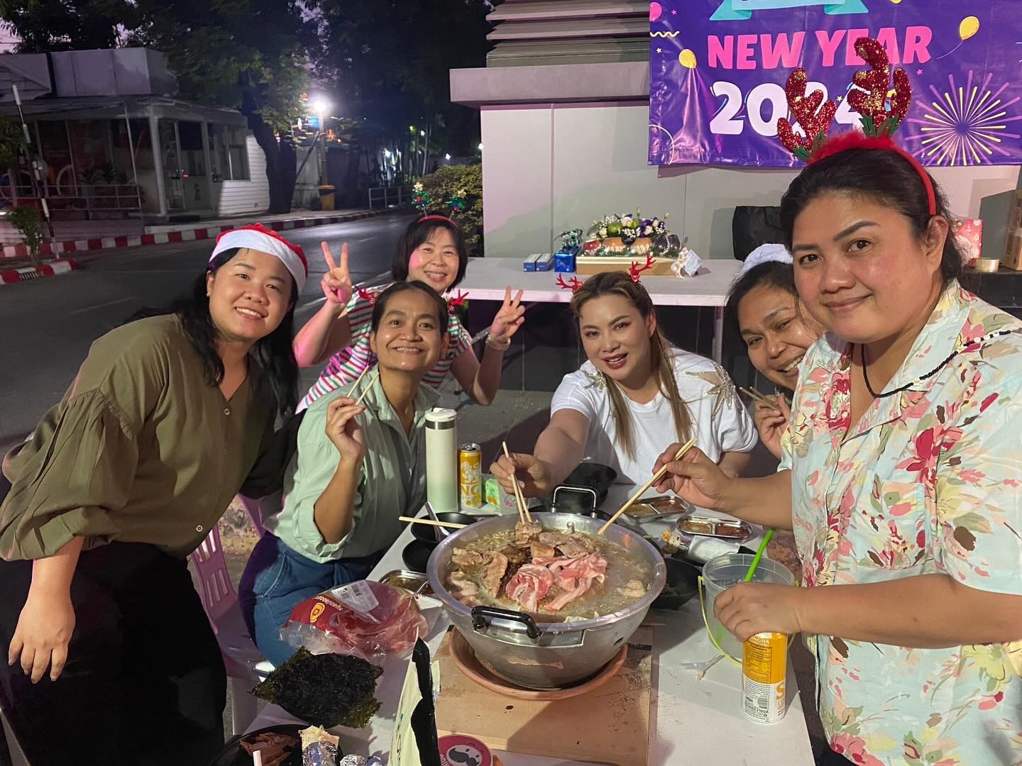 บุ๋ม - ปนัดดา วงศ์ผู้ดี