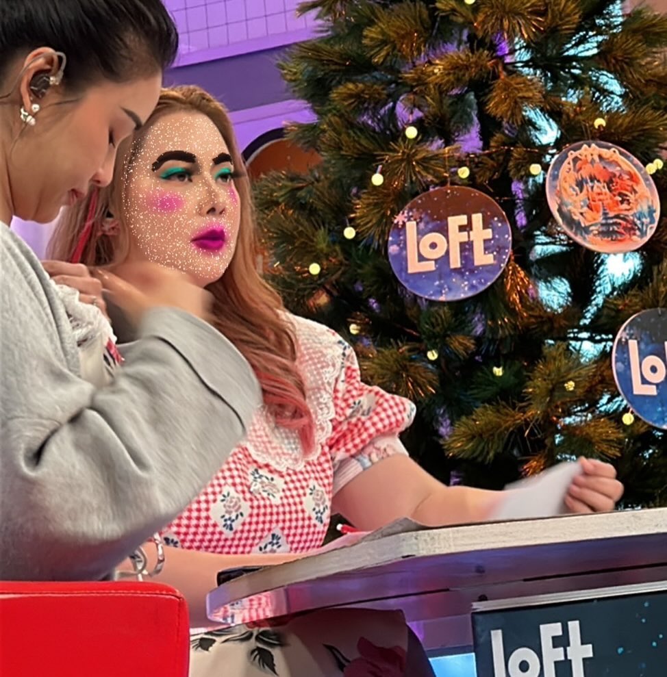 บุ๋ม - ปนัดดา วงศ์ผู้ดี